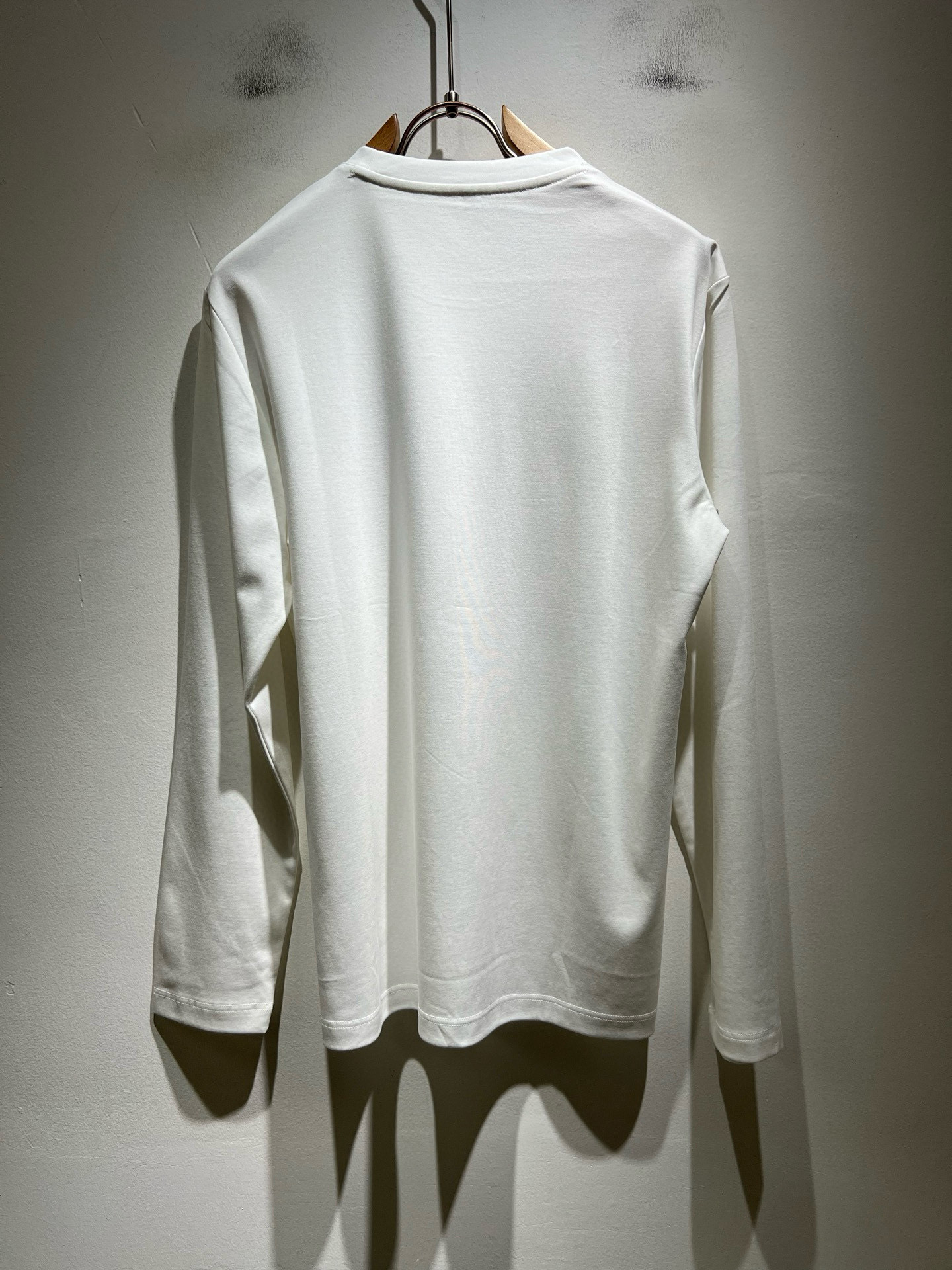 FEN*I 芬*迪2026春夏新款FD家族FF男女同款👫打底衫，男女同款👫百搭极简短袖。意大利原厂订单，