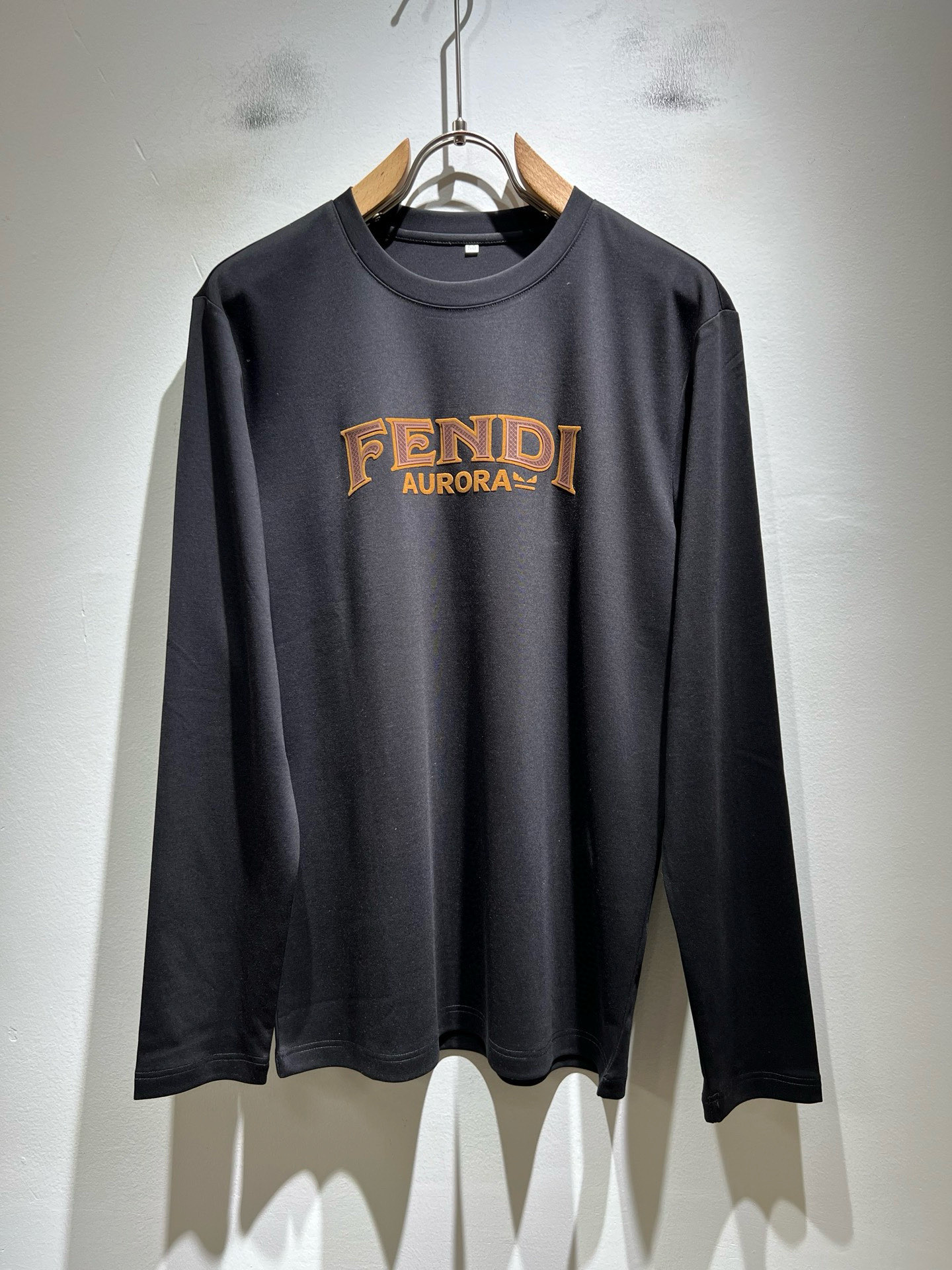 FEN*I 芬*迪2026春夏新款FD家族FF男女同款👫打底衫，男女同款👫百搭极简短袖。意大利原厂订单，