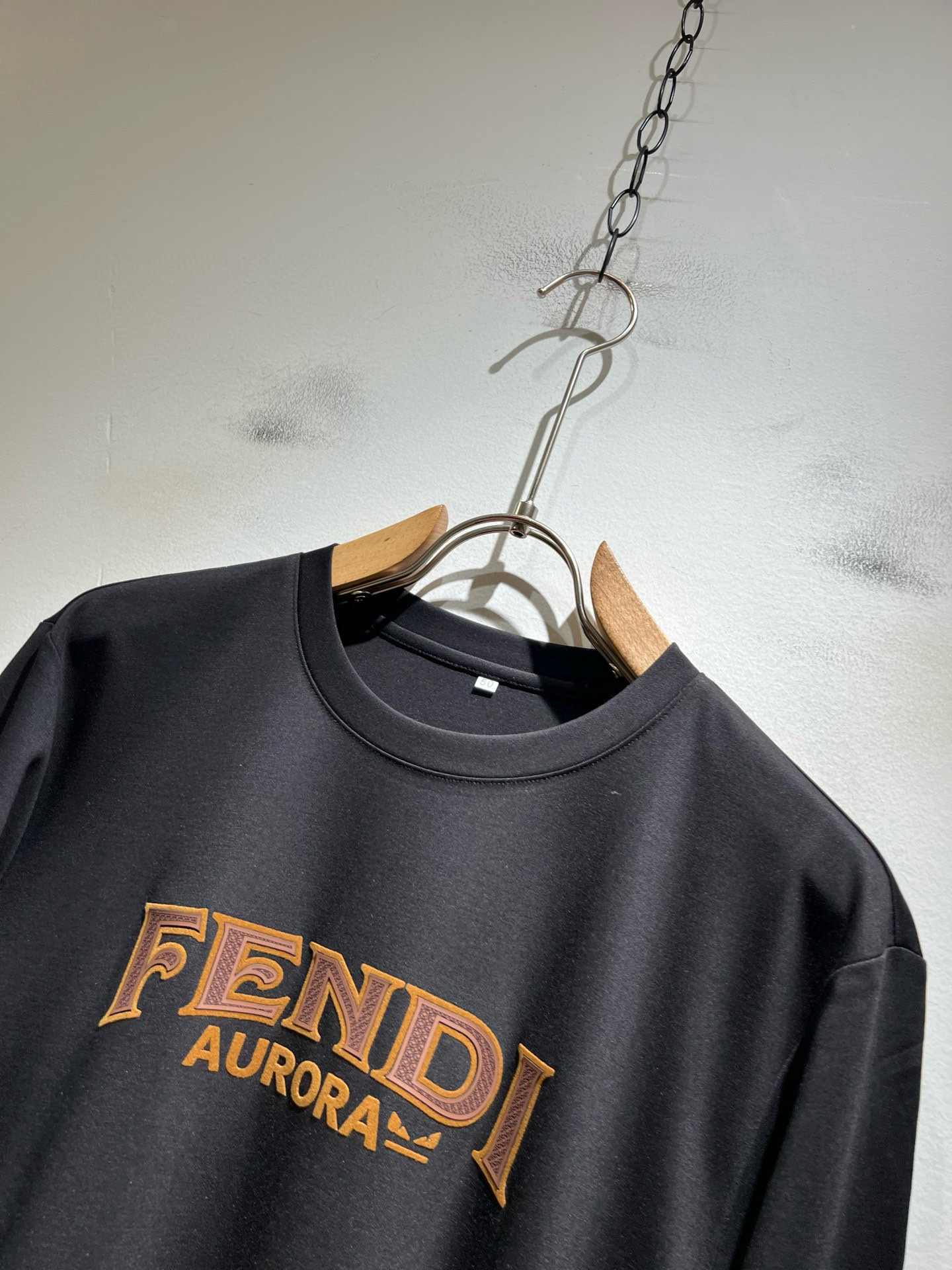 FEN*I 芬*迪2026春夏新款FD家族FF男女同款👫打底衫，男女同款👫百搭极简短袖。意大利原厂订单，