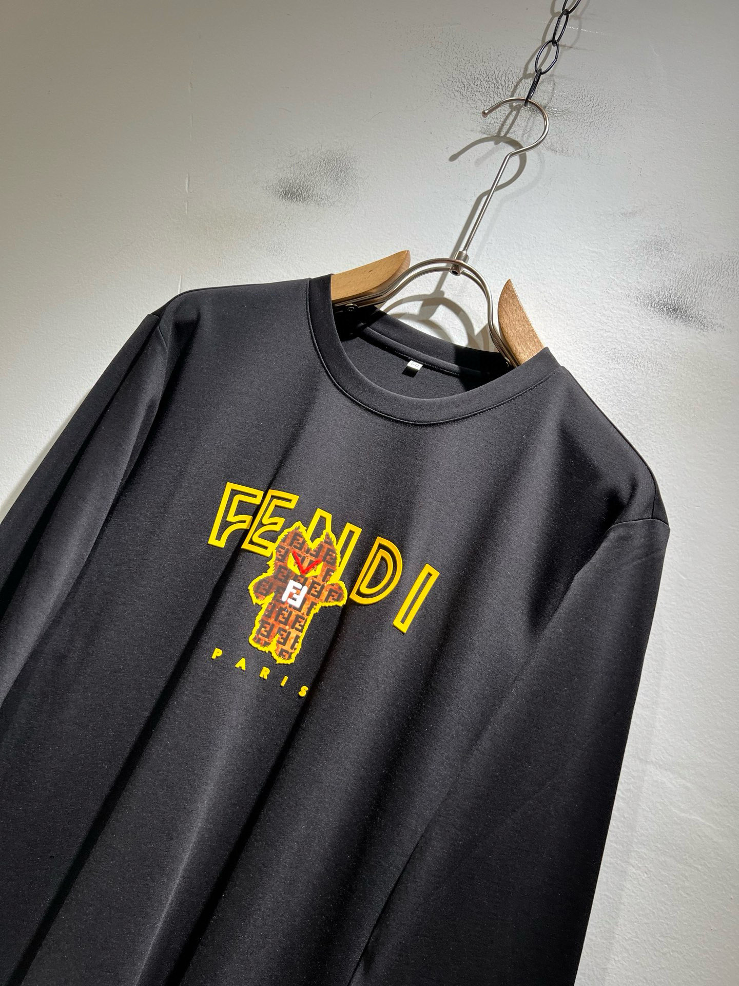 FEN*I 芬*迪2026春夏新款FD家族FF男女同款👫打底衫，男女同款👫百搭极简短袖。意大利原厂订单，