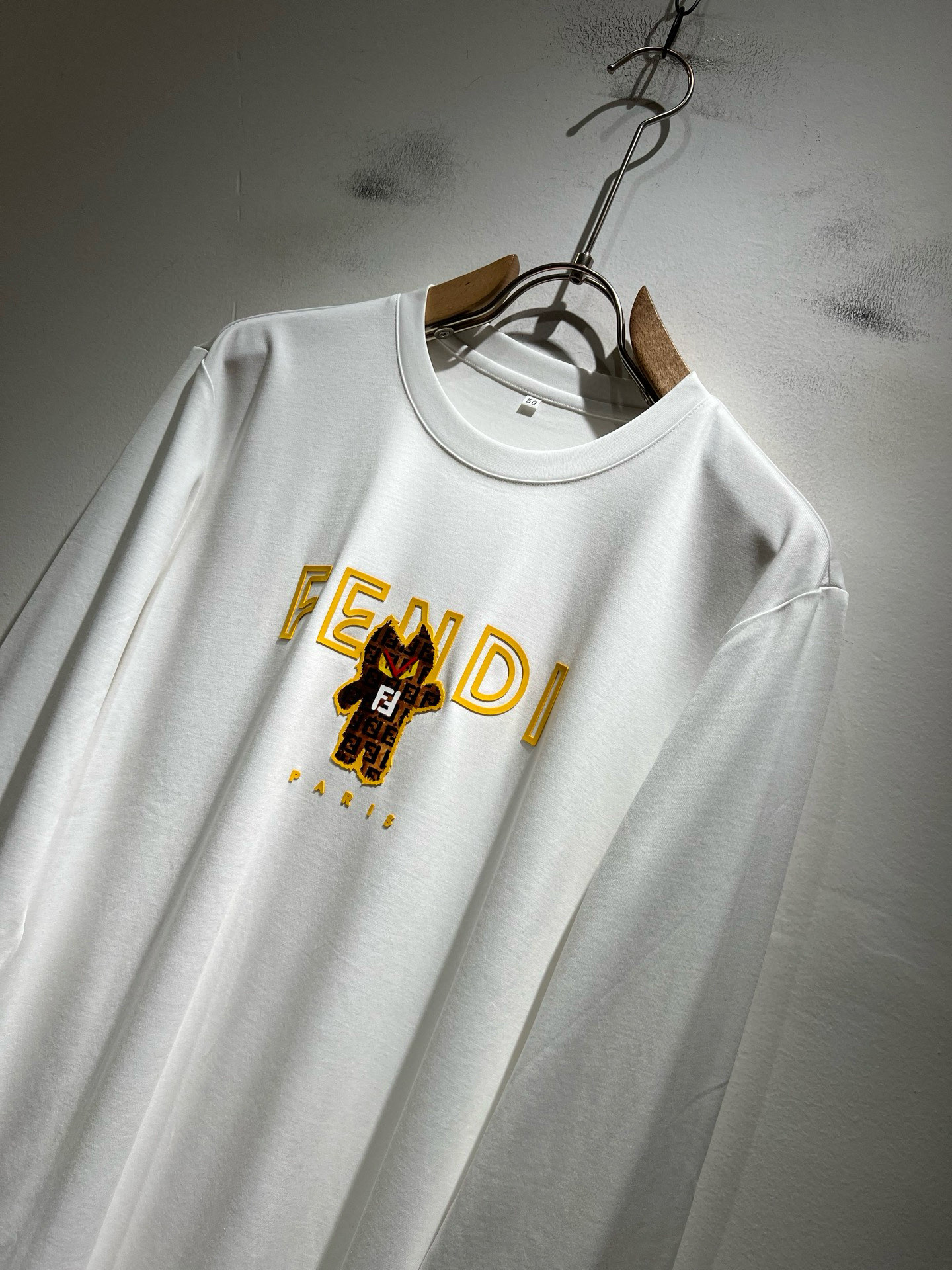 FEN*I 芬*迪2026春夏新款FD家族FF男女同款👫打底衫，男女同款👫百搭极简短袖。意大利原厂订单，