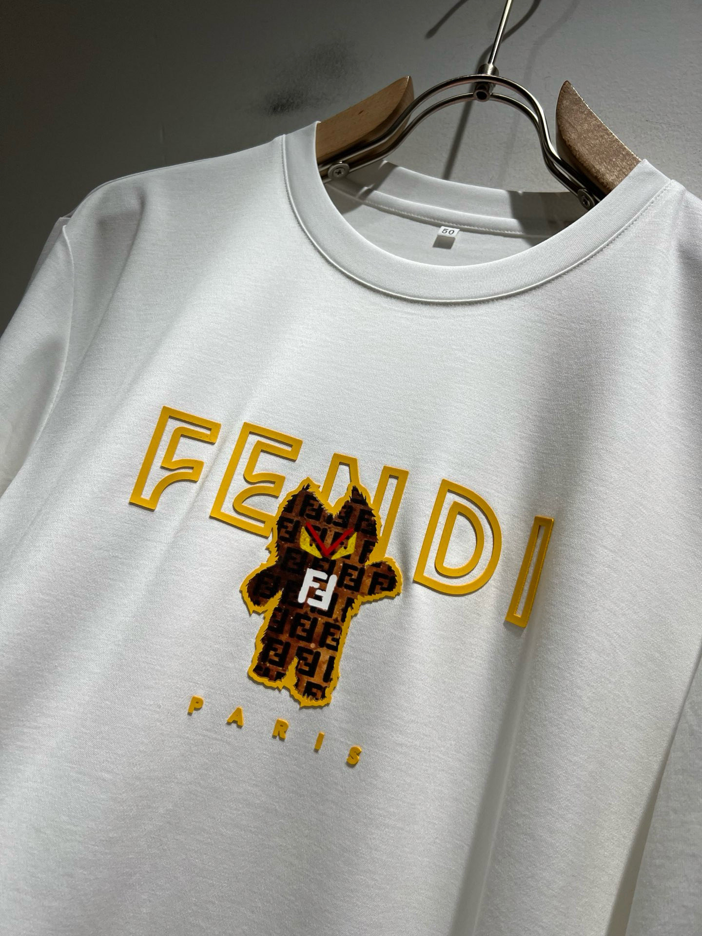 FEN*I 芬*迪2026春夏新款FD家族FF男女同款👫打底衫，男女同款👫百搭极简短袖。意大利原厂订单，