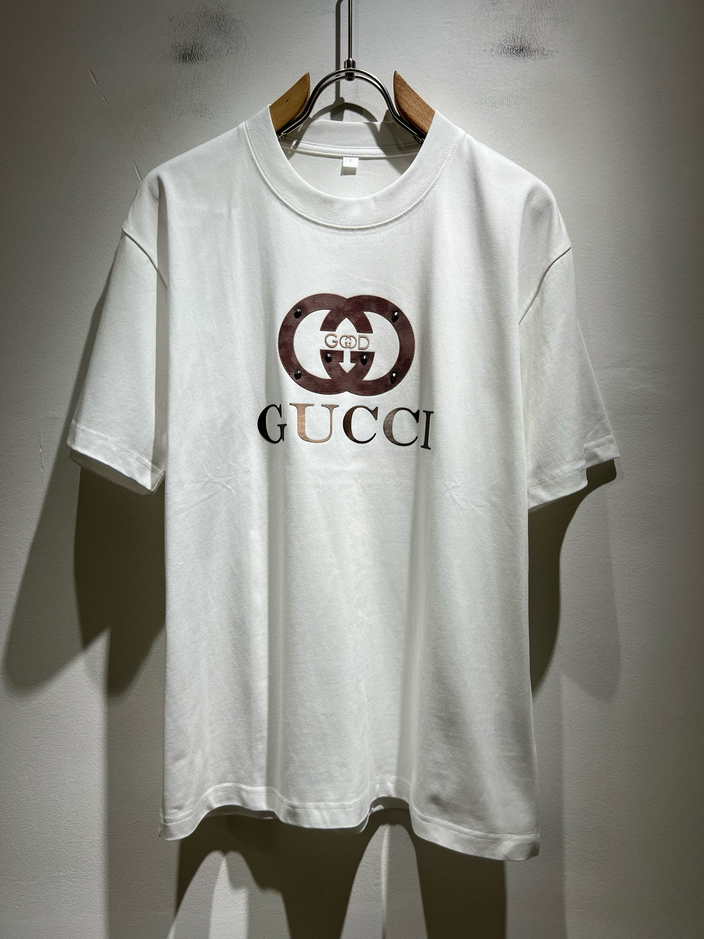 Gucc*古家 2026春夏新款男女同情侣款👫休闲宽松棉质圆领短袖T恤衫！贸易公司渠道稀出，同步官网发售
