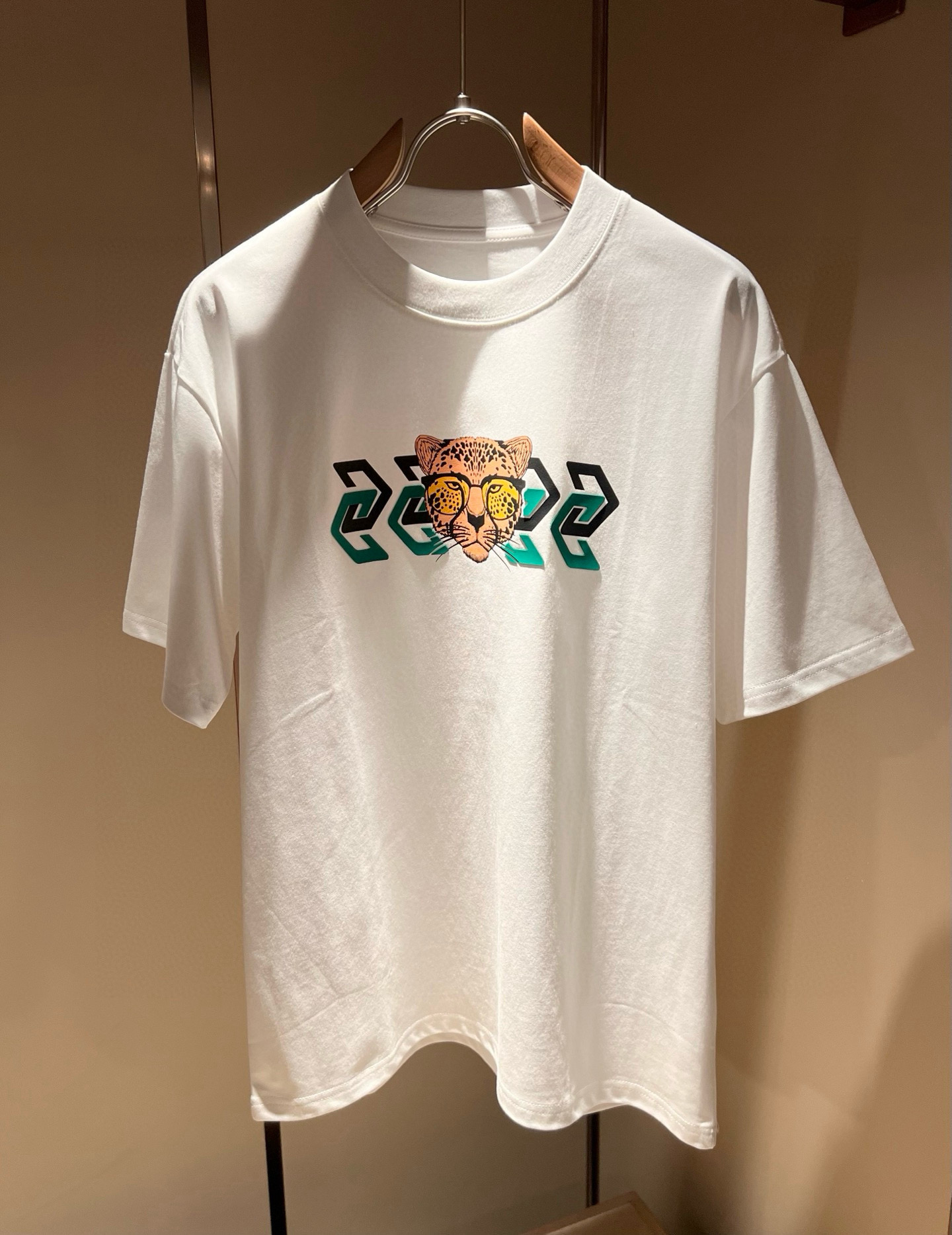 Gucc*古家 2026春夏新款男女同情侣款👫休闲宽松棉质圆领短袖T恤衫！贸易公司渠道稀出，同步官网发售