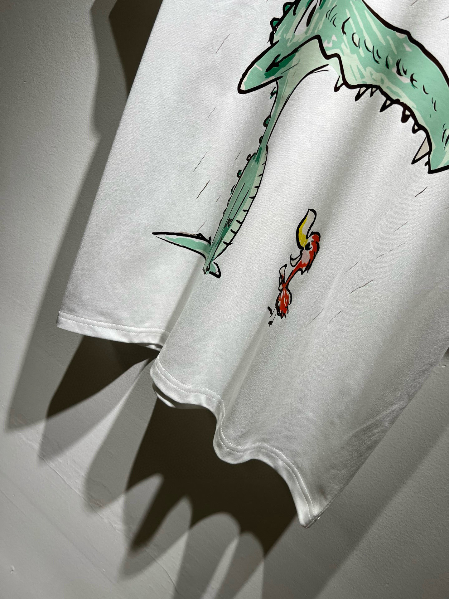 Gucc*古家 2026春夏新款男女同情侣款👫休闲宽松棉质圆领短袖T恤衫！贸易公司渠道稀出，同步官网发售