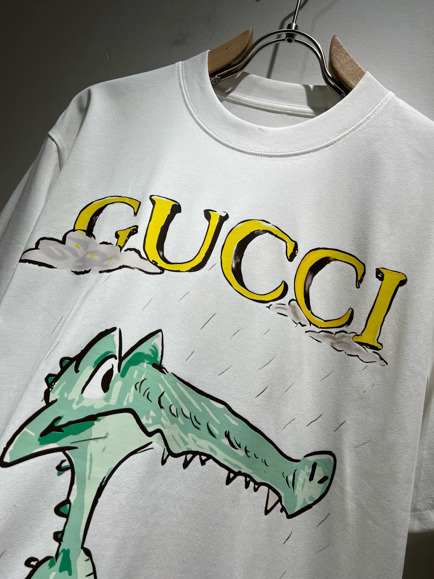 Gucc*古家 2026春夏新款男女同情侣款👫休闲宽松棉质圆领短袖T恤衫！贸易公司渠道稀出，同步官网发售
