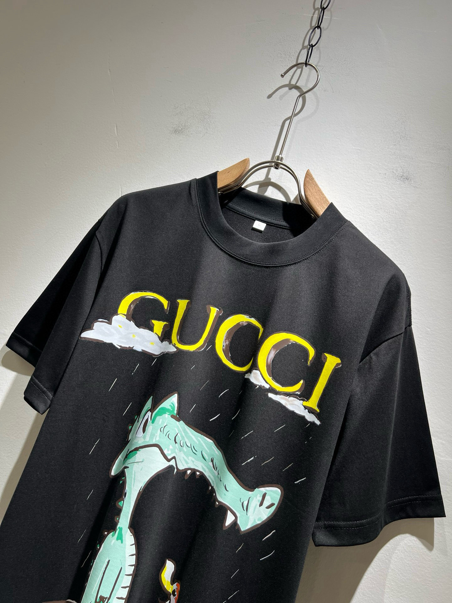 Gucc*古家 2026春夏新款男女同情侣款👫休闲宽松棉质圆领短袖T恤衫！贸易公司渠道稀出，同步官网发售