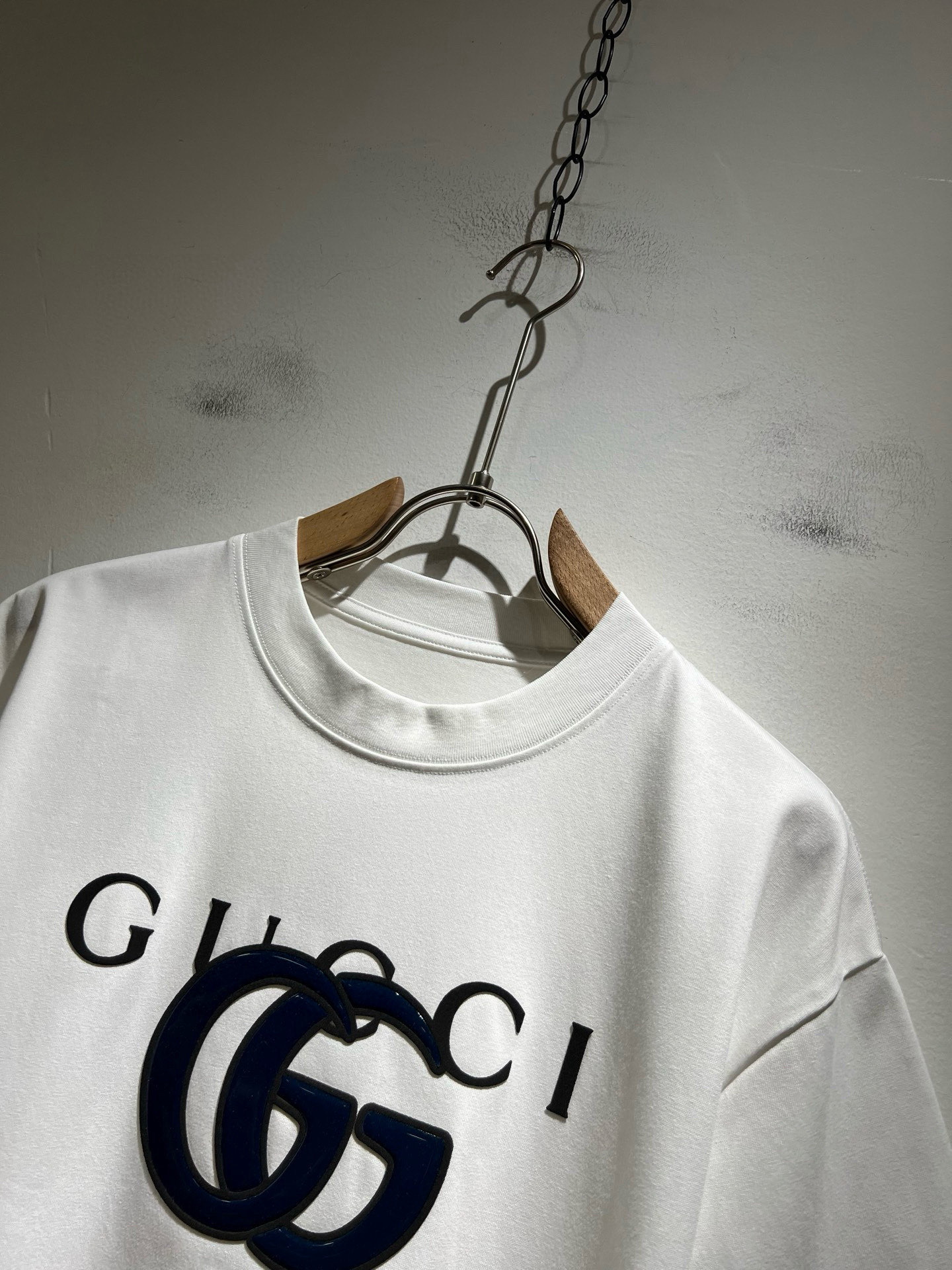 Gucc*古家 2026春夏新款男女同情侣款👫休闲宽松棉质圆领短袖T恤衫！贸易公司渠道稀出，同步官网发售