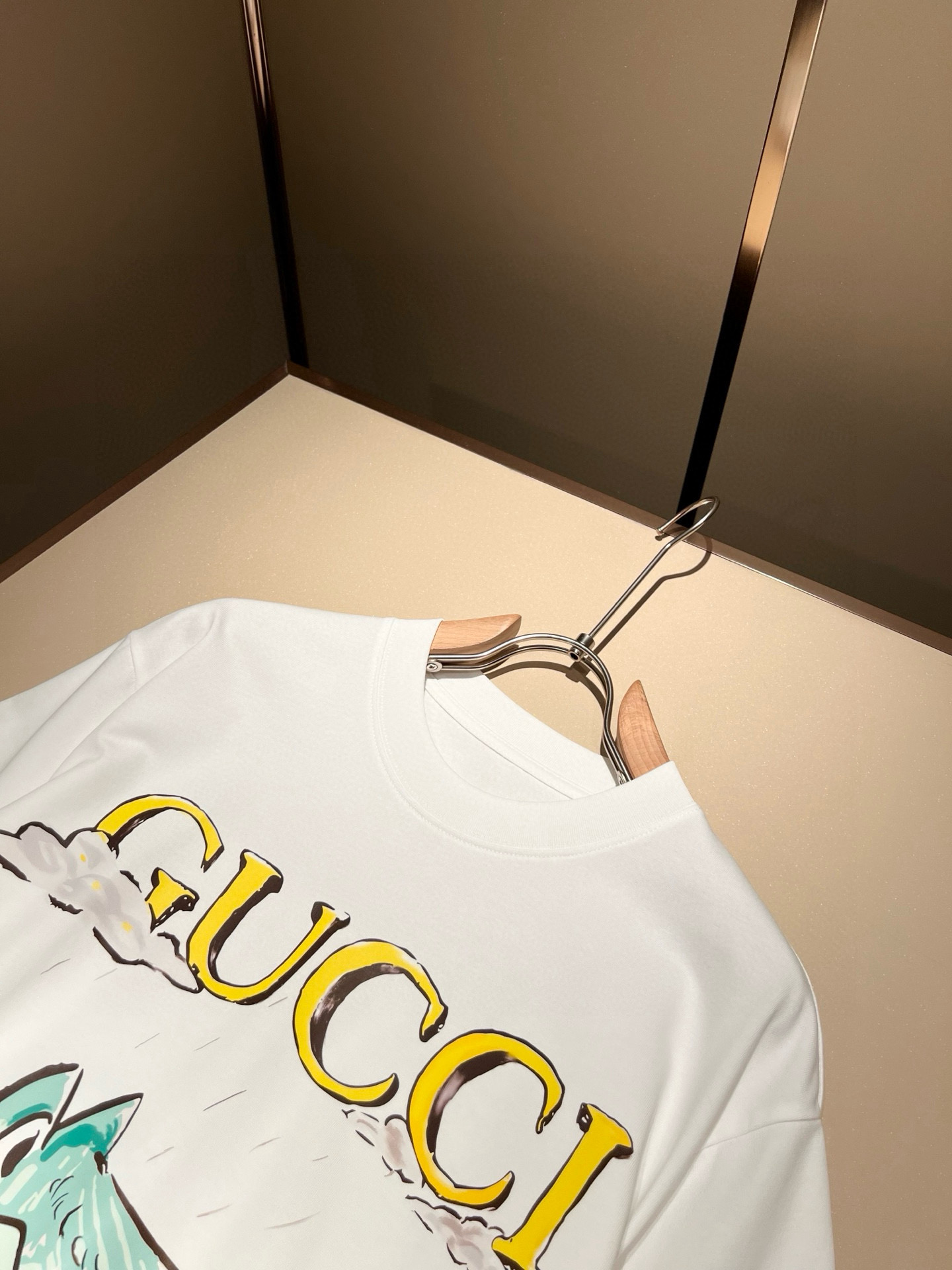 Gucc*古家 2026春夏新款男女同情侣款👫休闲宽松棉质圆领短袖T恤衫！贸易公司渠道稀出，同步官网发售