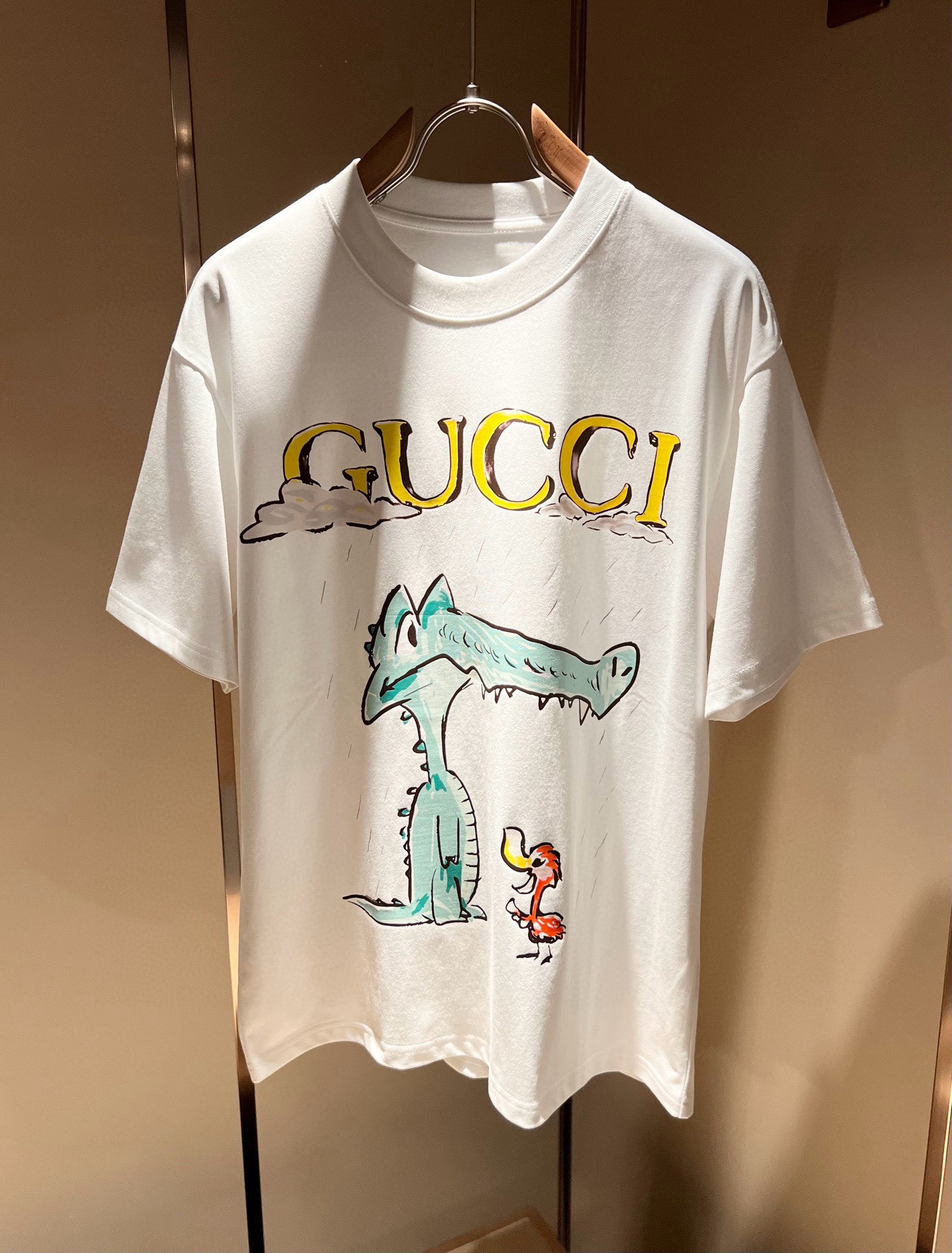 Gucc*古家 2026春夏新款男女同情侣款👫休闲宽松棉质圆领短袖T恤衫！贸易公司渠道稀出，同步官网发售