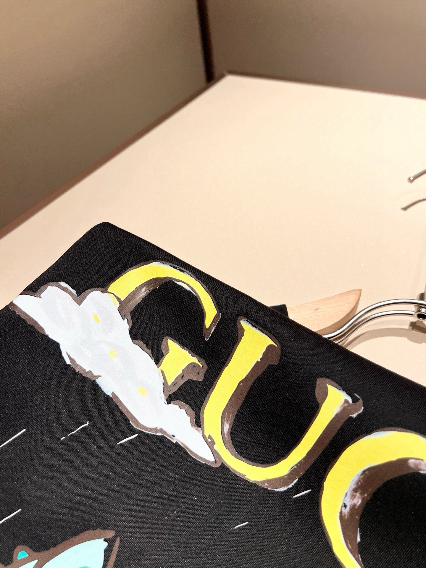 Gucc*古家 2026春夏新款男女同情侣款👫休闲宽松棉质圆领短袖T恤衫！贸易公司渠道稀出，同步官网发售