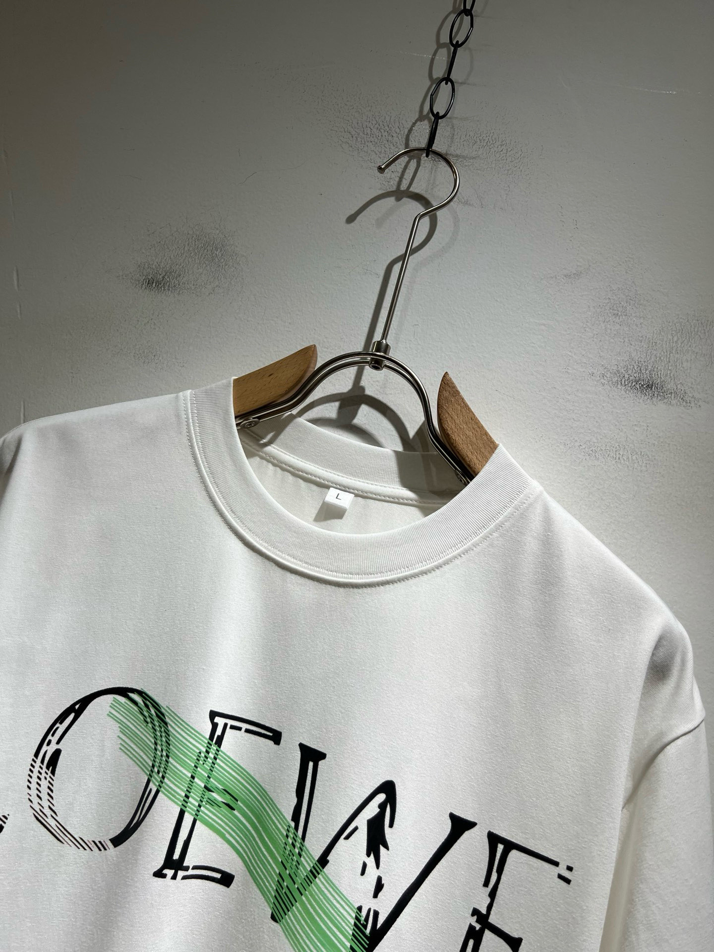 LOE*WE罗*威 2026春夏新款男女同款👫短袖T恤，意大利原厂订单渠道，极具个性高级风，标志logo