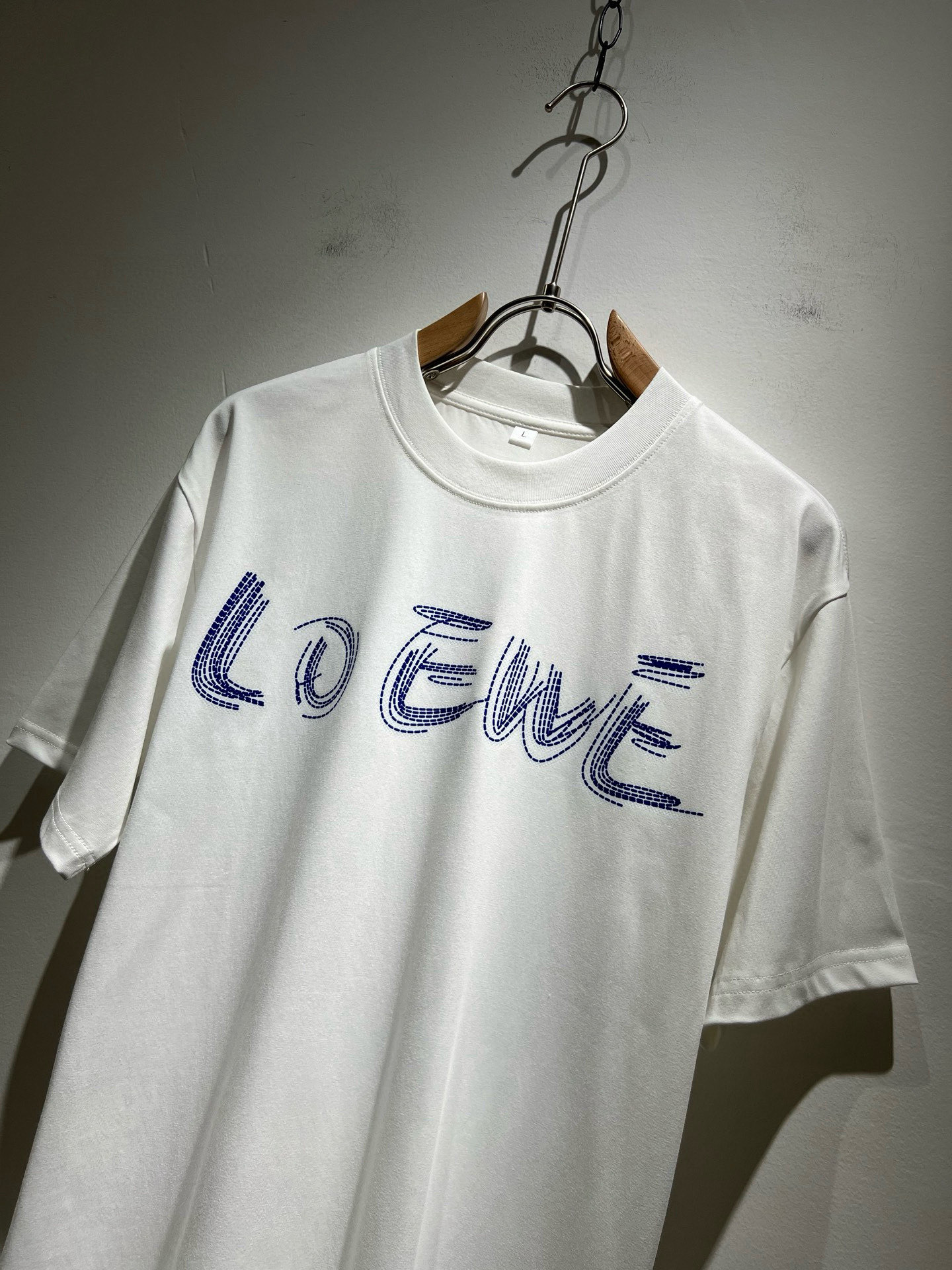 LOE*WE罗*威 2026春夏新款男女同款👫短袖T恤，意大利原厂订单渠道，极具个性高级风，标志logo