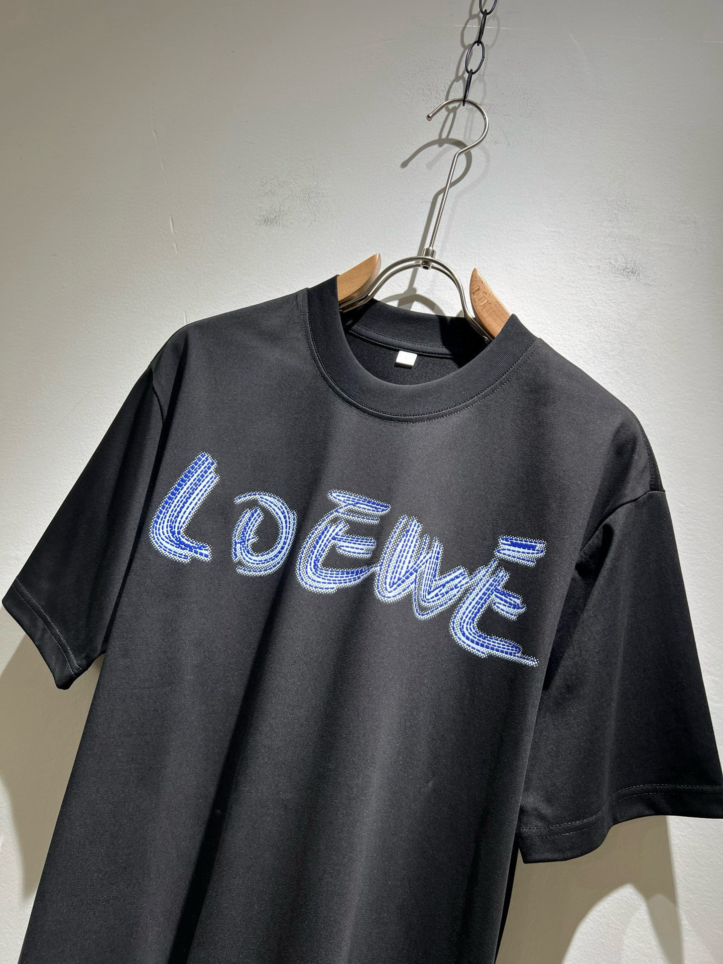 LOE*WE罗*威 2026春夏新款男女同款👫短袖T恤，意大利原厂订单渠道，极具个性高级风，标志logo