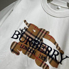BURBER*Y巴*莉2026春夏新品男女同款👫短袖T恤,重磅来袭,最近比较火热的环保纯棉面料制作而成, BURBER*Y巴*莉2026春夏新品男女同款👫短袖T恤,重磅来袭,最近比较火热的环保纯棉面料制作而成,