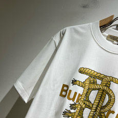 BURBER*Y巴*莉2026春夏新品男女同款👫短袖T恤,重磅来袭,最近比较火热的环保纯棉面料制作而成, BURBER*Y巴*莉2026春夏新品男女同款👫短袖T恤,重磅来袭,最近比较火热的环保纯棉面料制作而成,