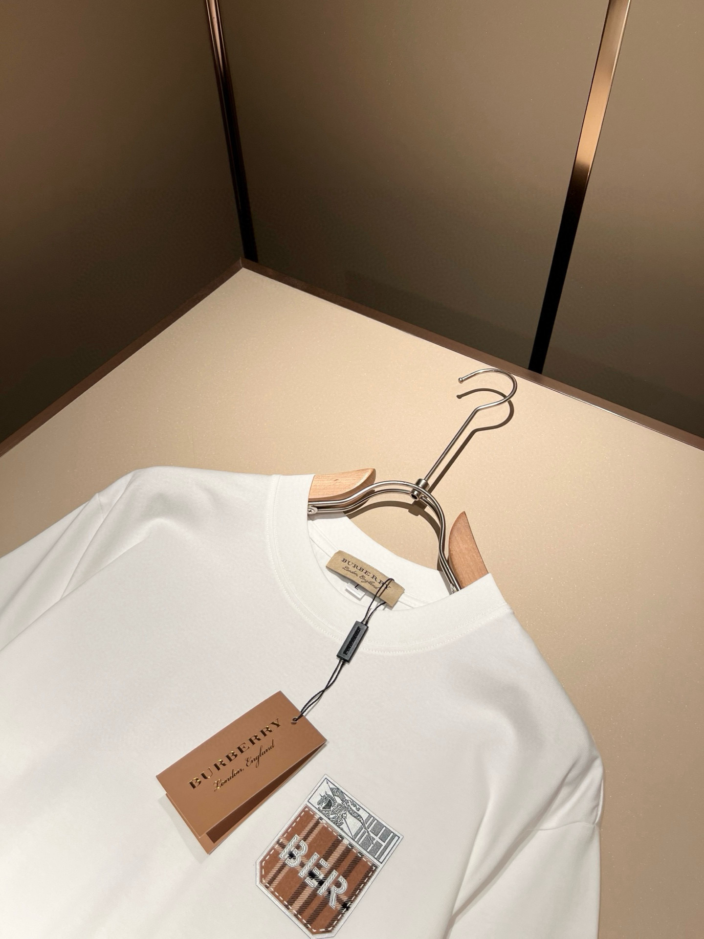 BURBER*Y巴*莉2026春夏新品男女同款👫短袖T恤，重磅来袭，最近比较火热的环保纯棉面料制作而成，