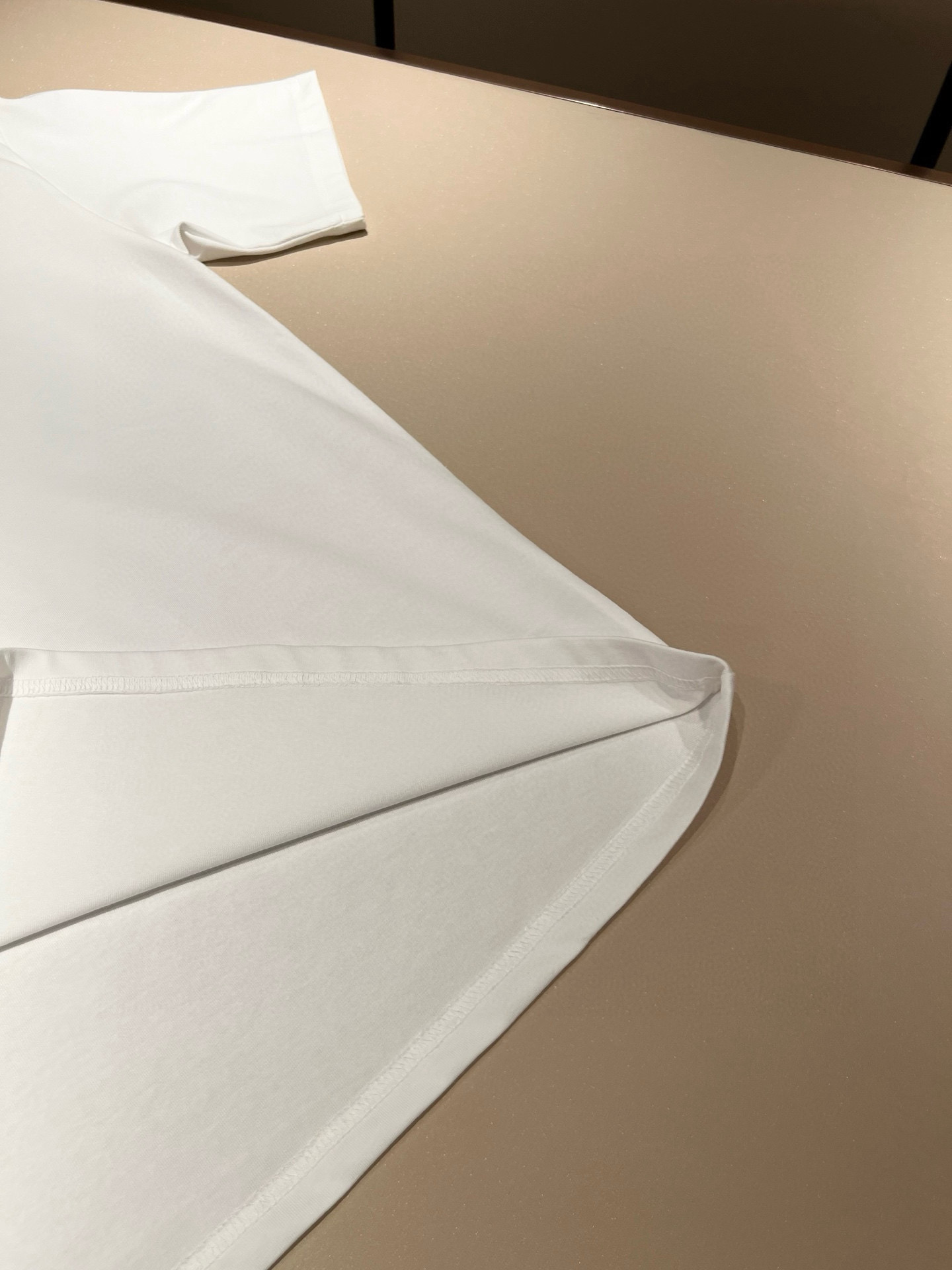 BURBER*Y巴*莉2026春夏新品男女同款👫短袖T恤，重磅来袭，最近比较火热的环保纯棉面料制作而成，