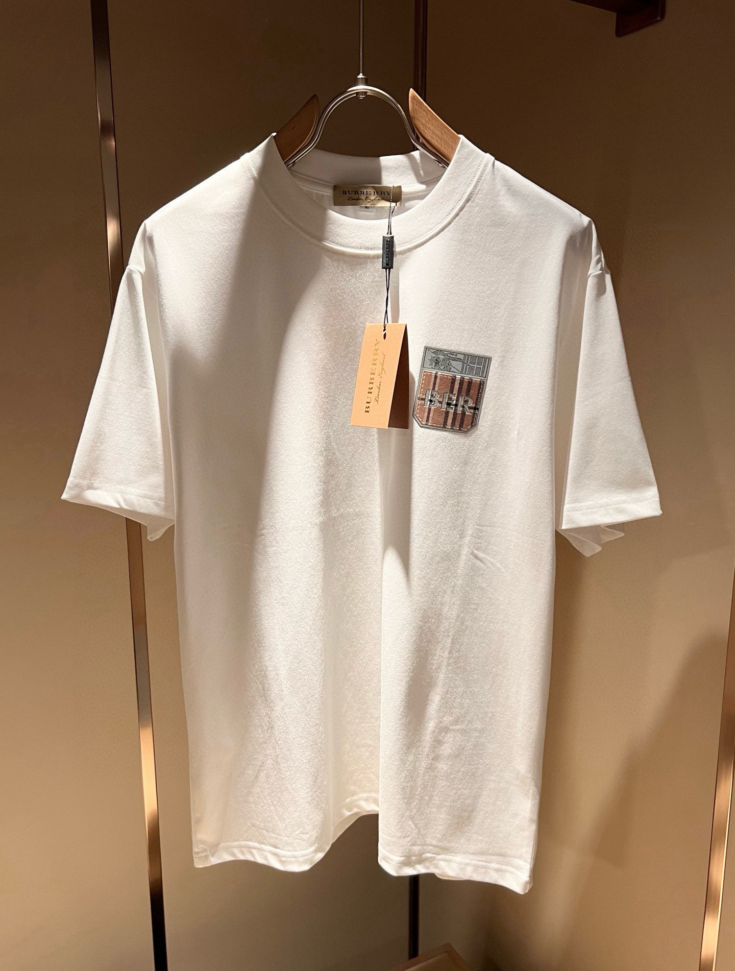 BURBER*Y巴*莉2026春夏新品男女同款👫短袖T恤，重磅来袭，最近比较火热的环保纯棉面料制作而成，