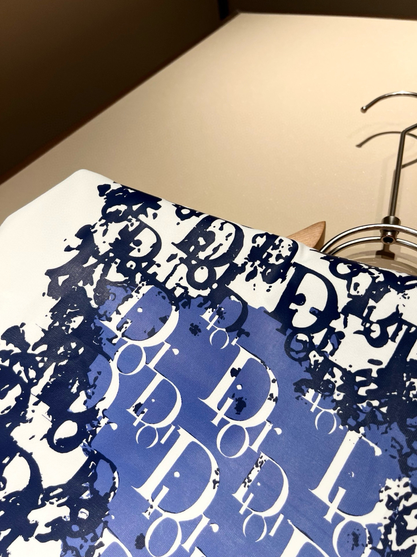 Dio*迪家 2026春夏新款男女同款👫短袖T恤，专柜同步发售！定制专属260克纯棉面料，定制原版工艺螺