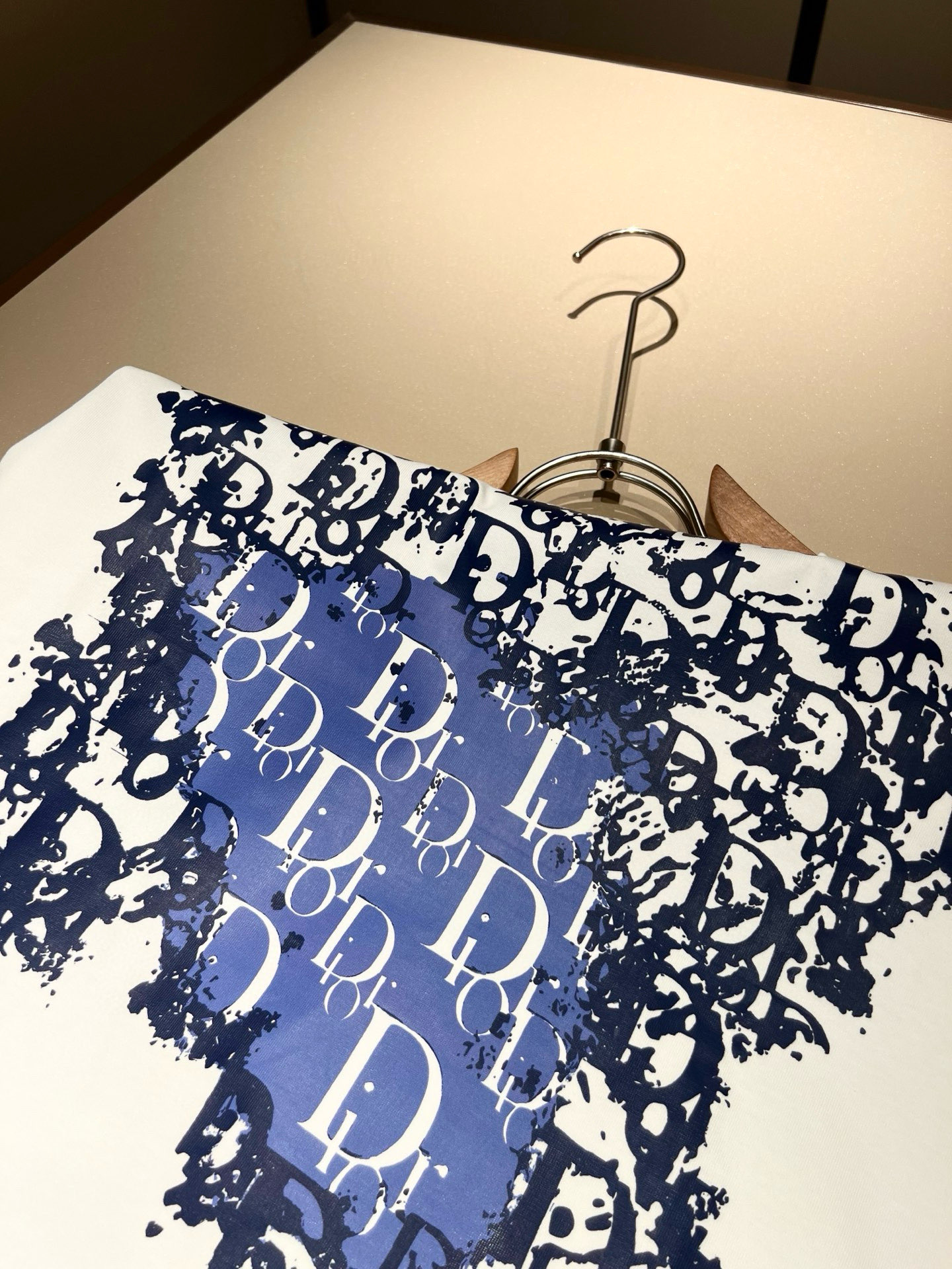 Dio*迪家 2026春夏新款男女同款👫短袖T恤，专柜同步发售！定制专属260克纯棉面料，定制原版工艺螺