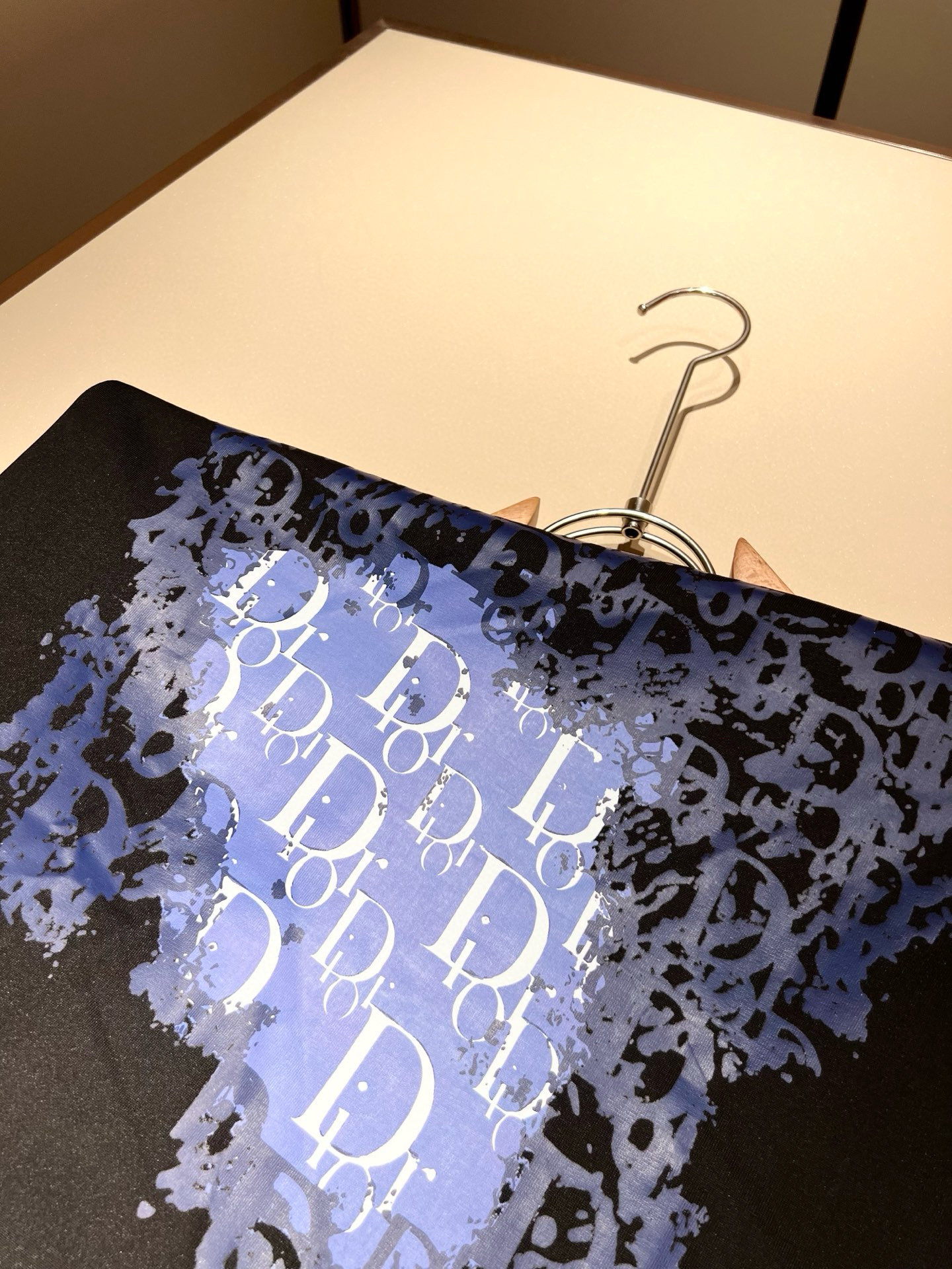 Dio*迪家 2026春夏新款男女同款👫短袖T恤，专柜同步发售！定制专属260克纯棉面料，定制原版工艺螺