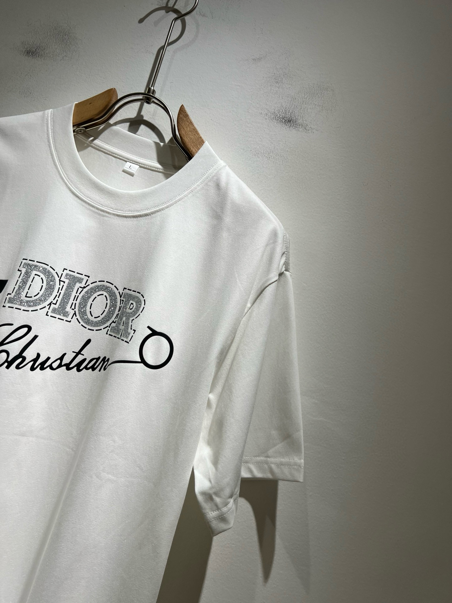 Dio*迪家 2026春夏新款男女同款👫短袖T恤，专柜同步发售！定制专属260克纯棉面料，定制原版工艺螺