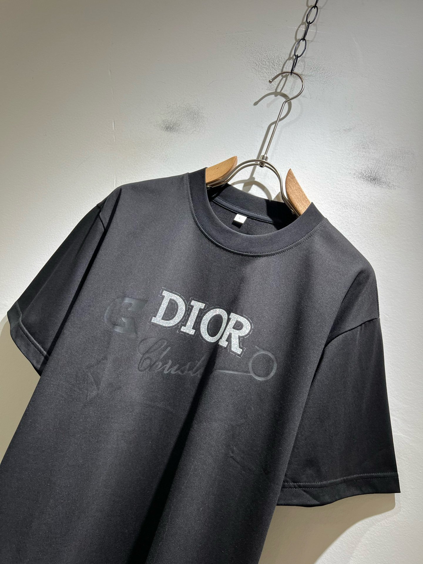 Dio*迪家 2026春夏新款男女同款👫短袖T恤，专柜同步发售！定制专属260克纯棉面料，定制原版工艺螺