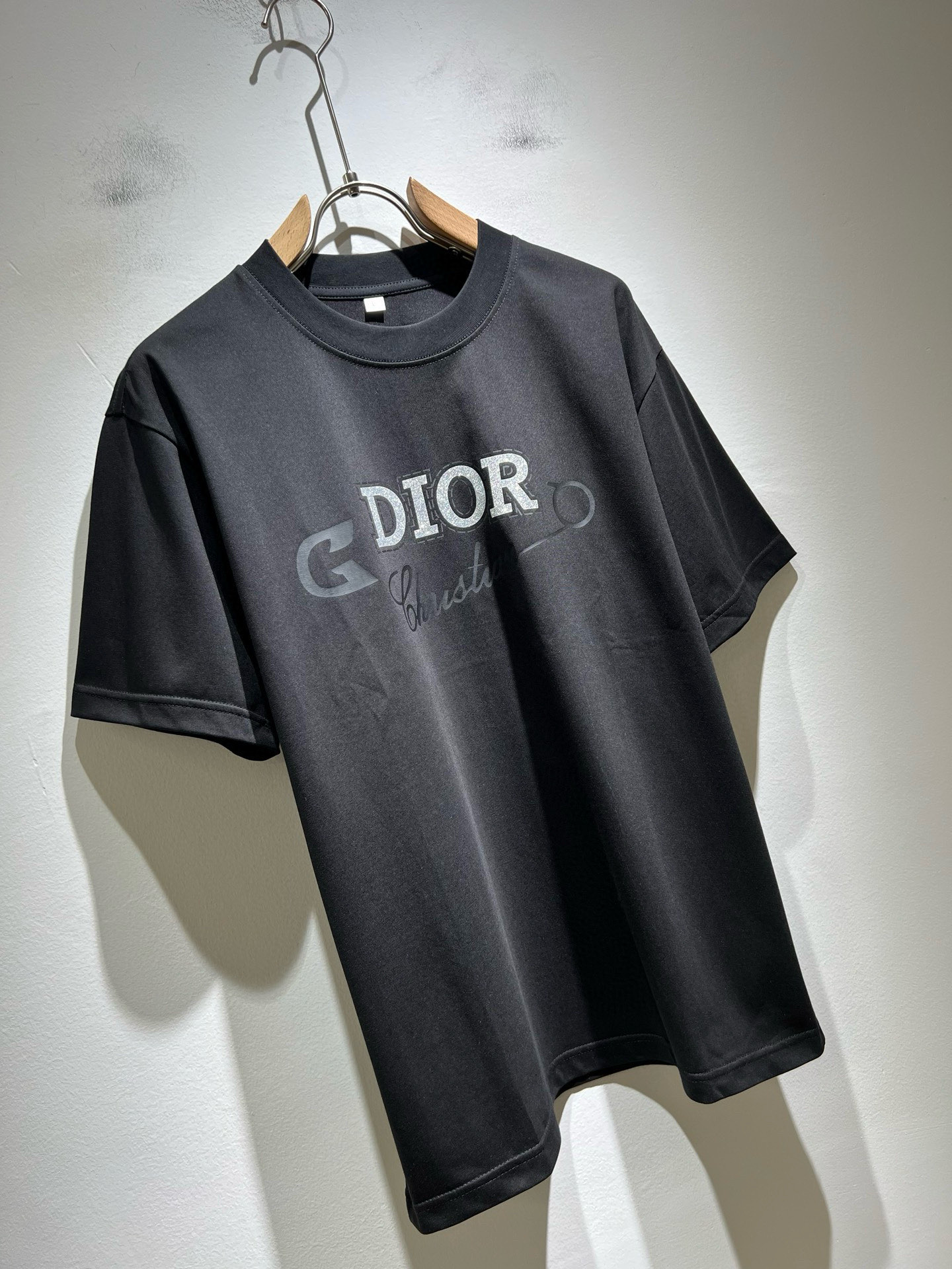 Dio*迪家 2026春夏新款男女同款👫短袖T恤，专柜同步发售！定制专属260克纯棉面料，定制原版工艺螺