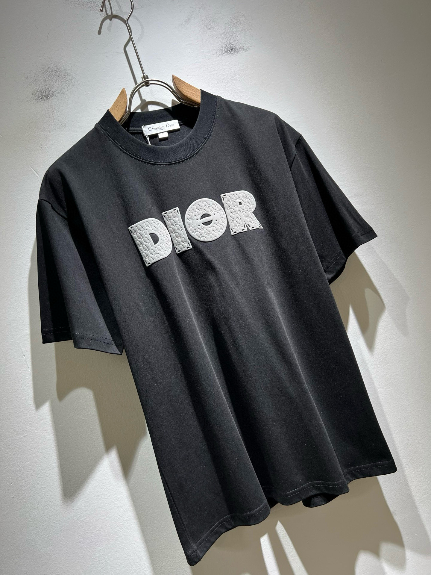 Dio*迪家 2026春夏新款男女同款👫短袖T恤，专柜同步发售！定制专属260克纯棉面料，定制原版工艺螺