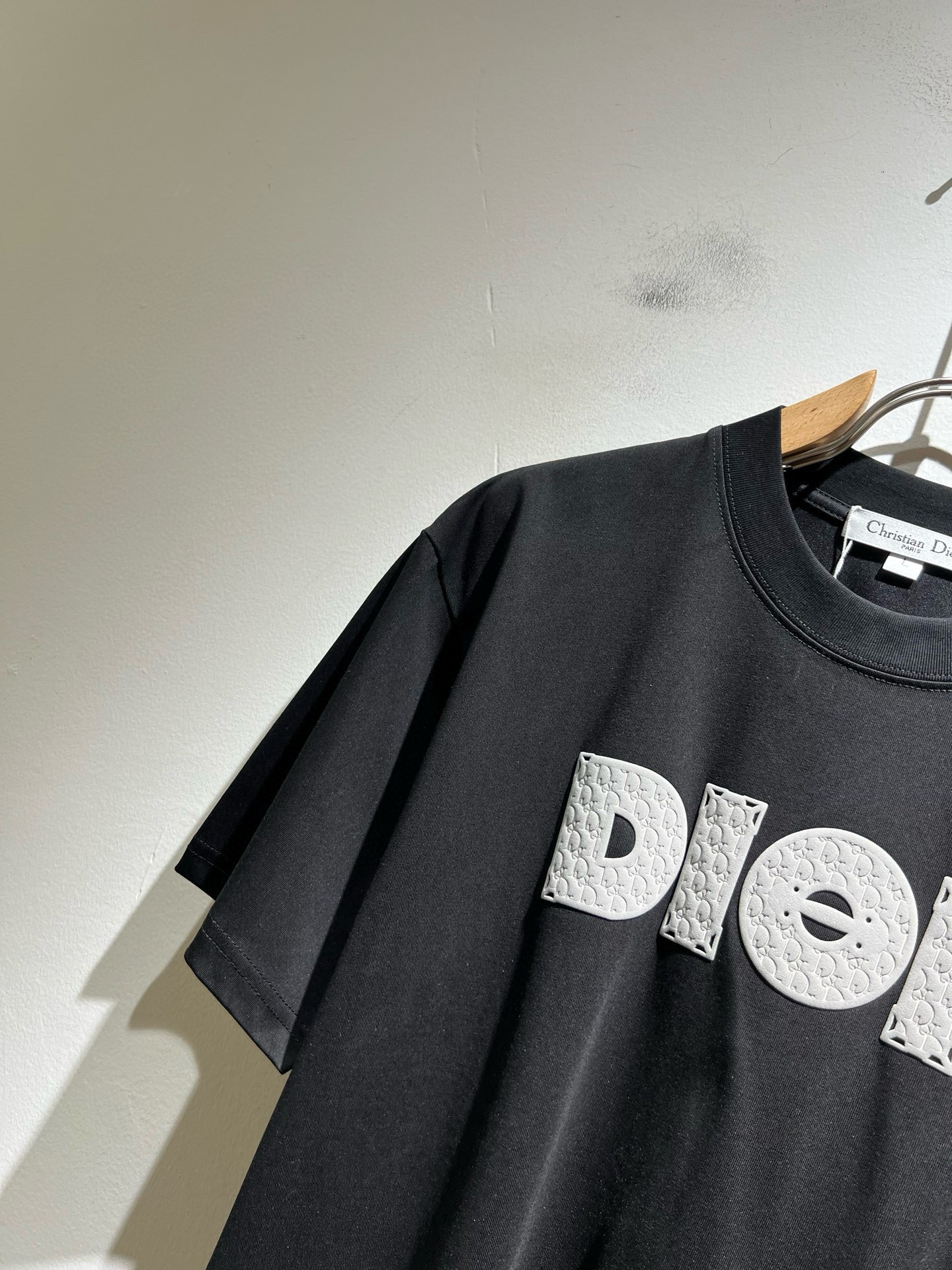 Dio*迪家 2026春夏新款男女同款👫短袖T恤，专柜同步发售！定制专属260克纯棉面料，定制原版工艺螺