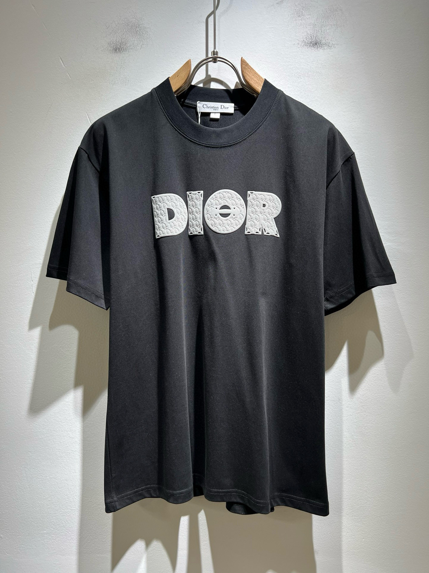 Dio*迪家 2026春夏新款男女同款👫短袖T恤，专柜同步发售！定制专属260克纯棉面料，定制原版工艺螺