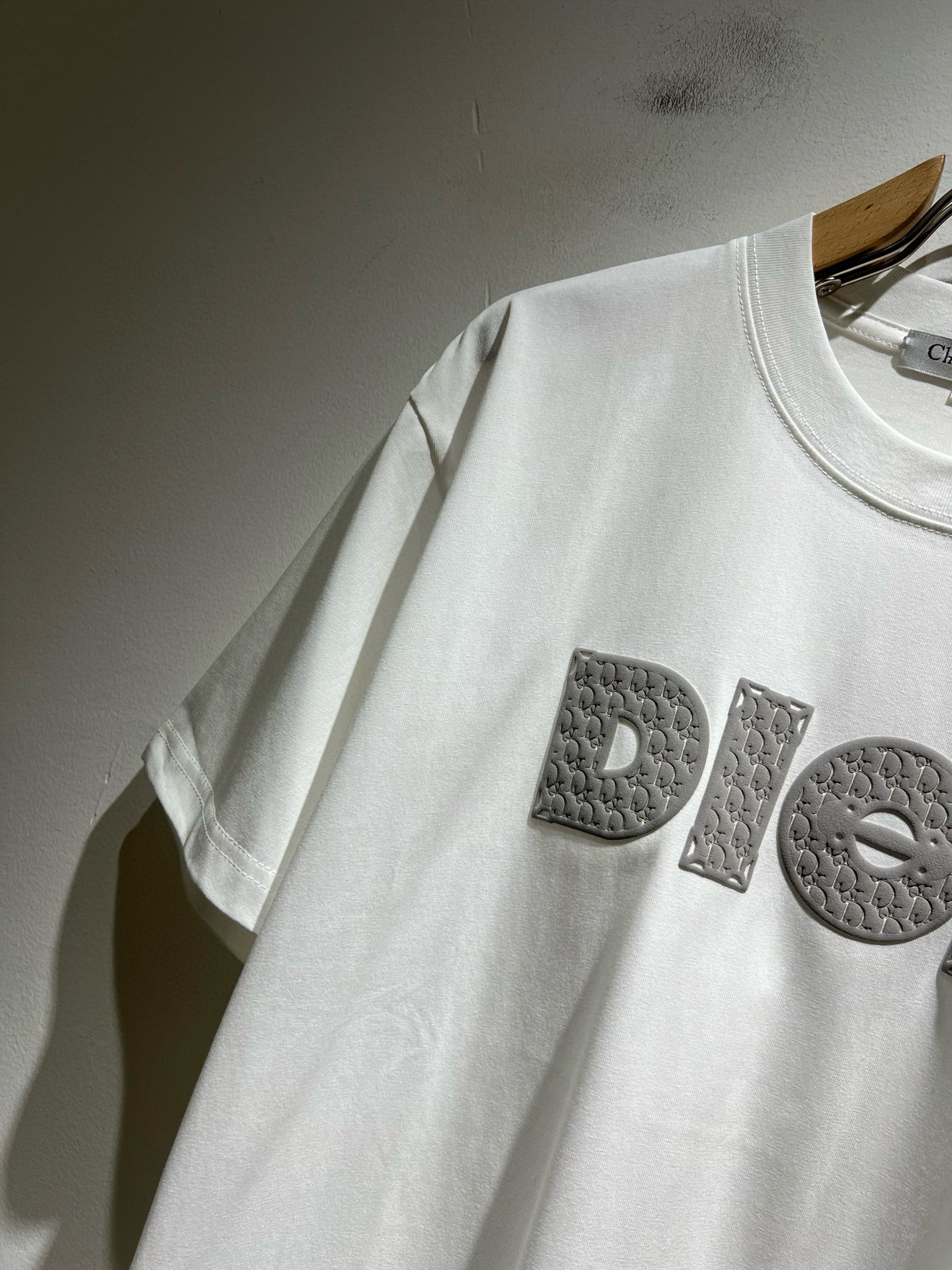 Dio*迪家 2026春夏新款男女同款👫短袖T恤，专柜同步发售！定制专属260克纯棉面料，定制原版工艺螺