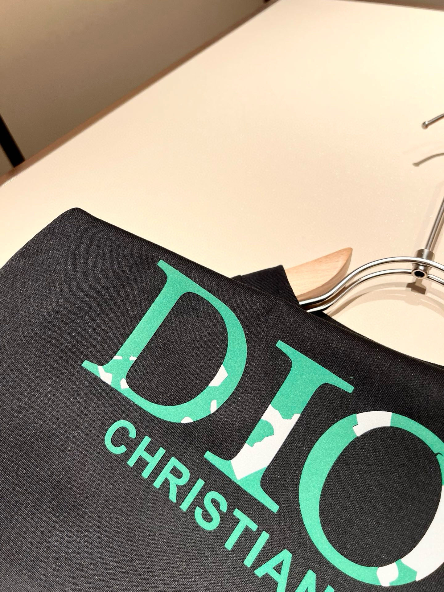 Dio*迪家 2026春夏新款男女同款👫短袖T恤，专柜同步发售！定制专属260克纯棉面料，定制原版工艺螺