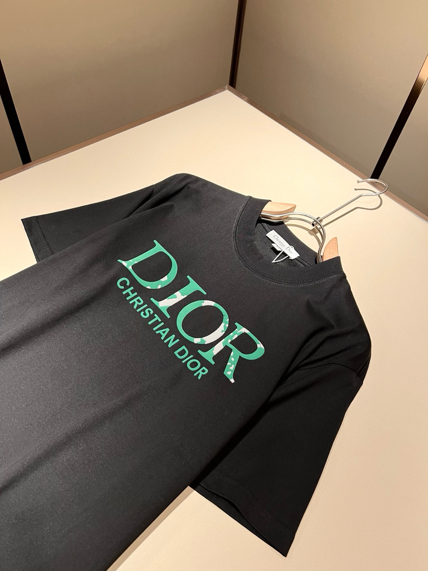 Dio*迪家 2026春夏新款男女同款👫短袖T恤，专柜同步发售！定制专属260克纯棉面料，定制原版工艺螺