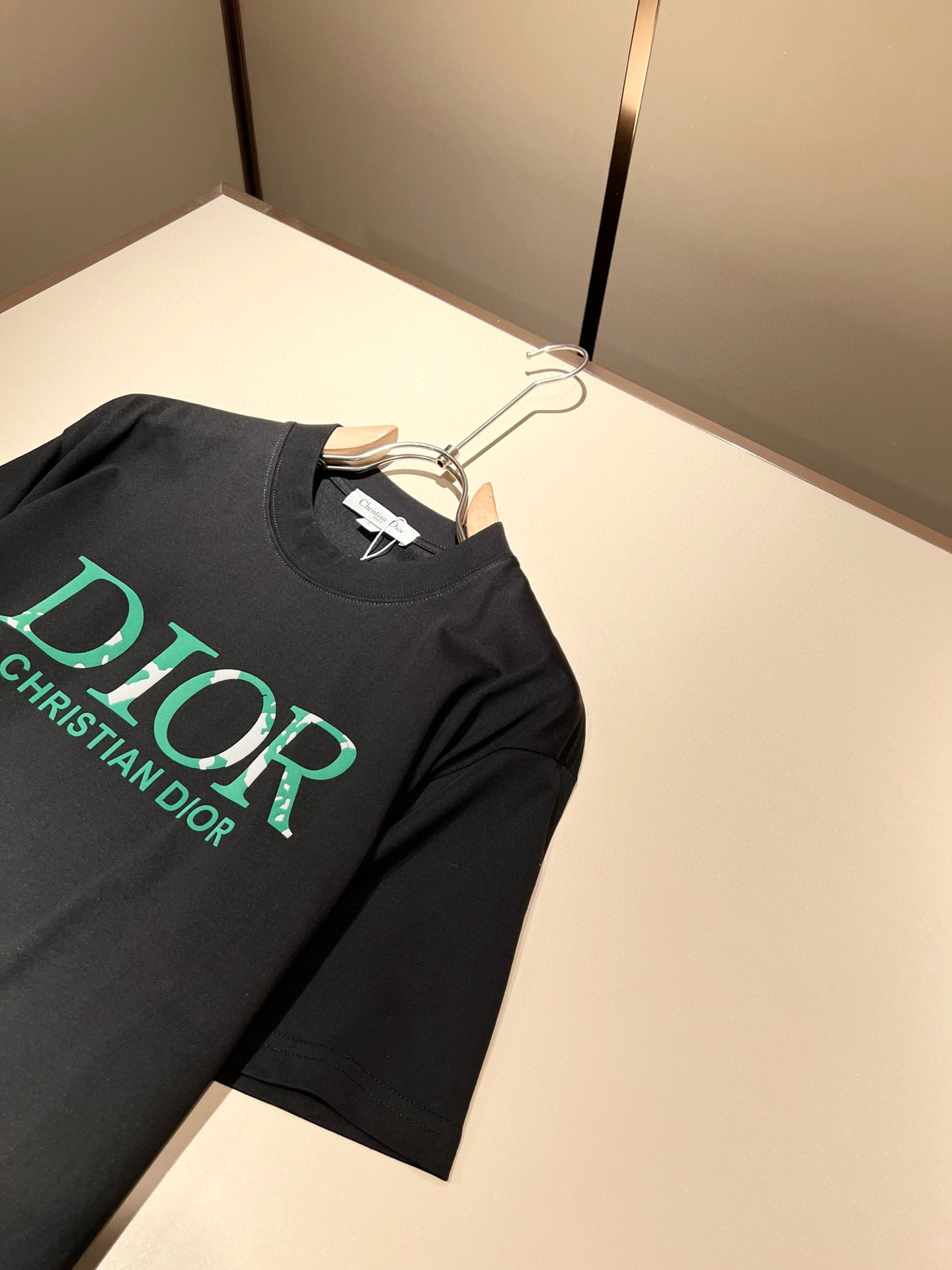 Dio*迪家 2026春夏新款男女同款👫短袖T恤，专柜同步发售！定制专属260克纯棉面料，定制原版工艺螺