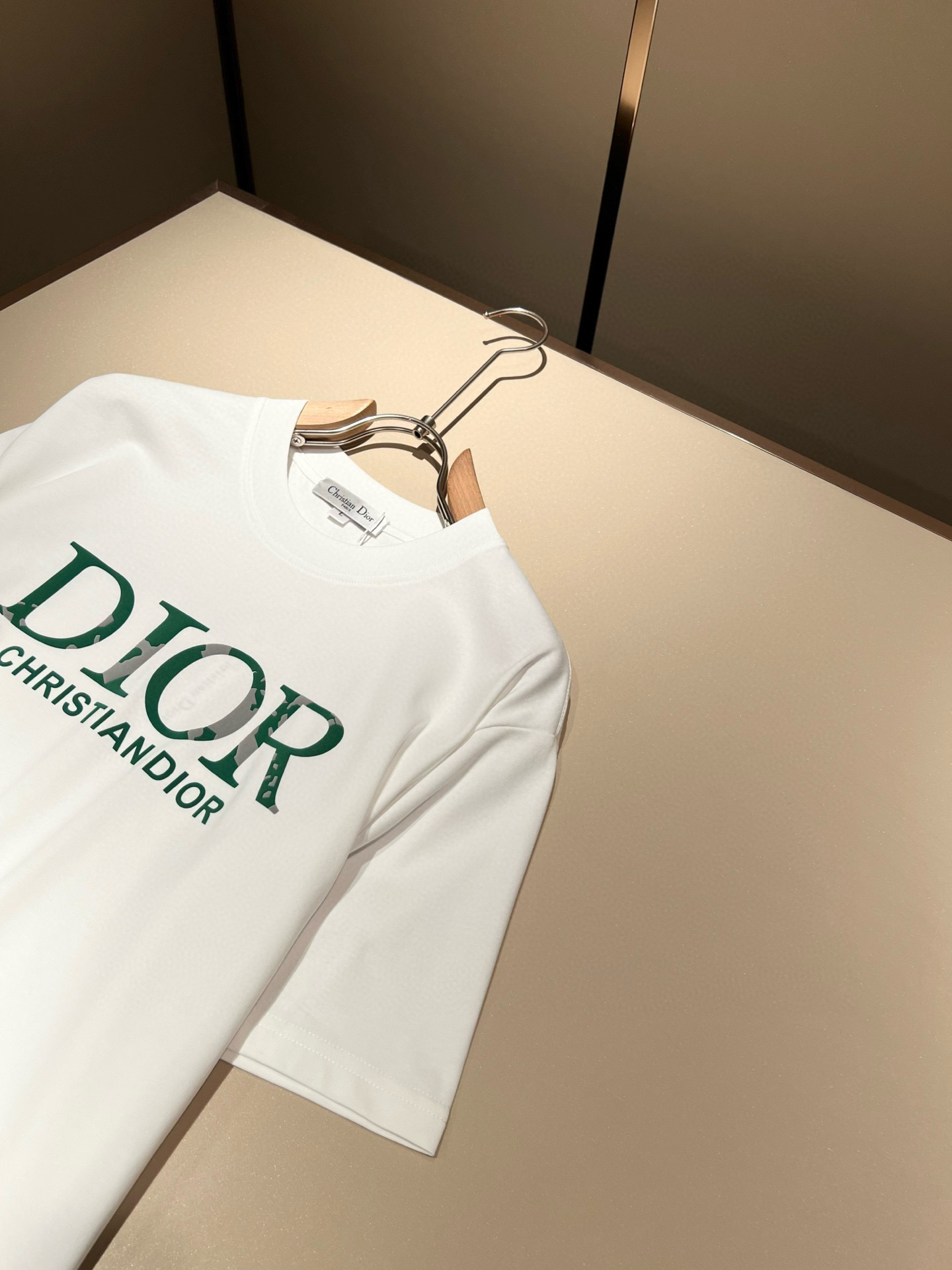 Dio*迪家 2026春夏新款男女同款👫短袖T恤，专柜同步发售！定制专属260克纯棉面料，定制原版工艺螺