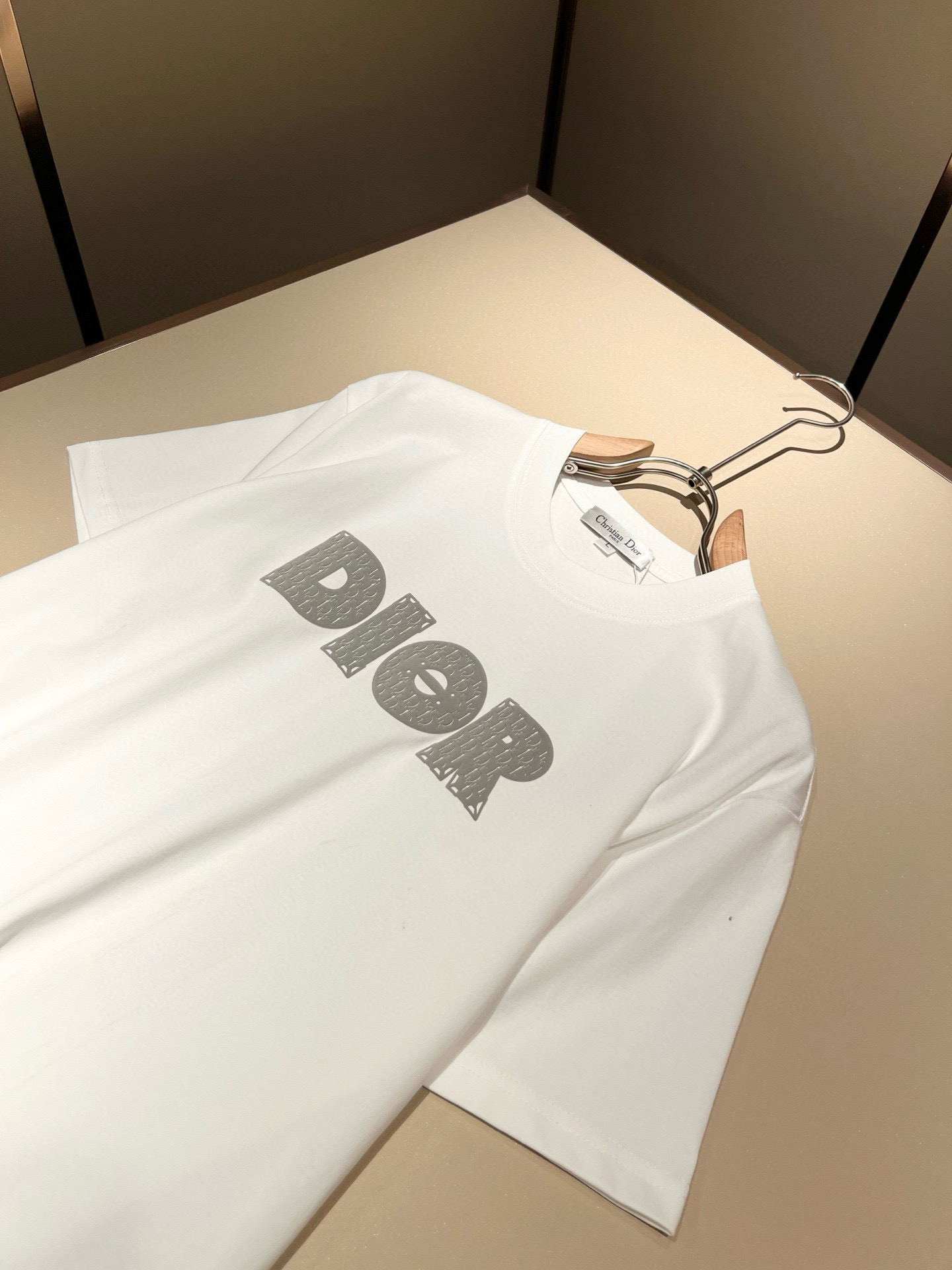 Dio*迪家 2026春夏新款男女同款👫短袖T恤，专柜同步发售！定制专属260克纯棉面料，定制原版工艺螺