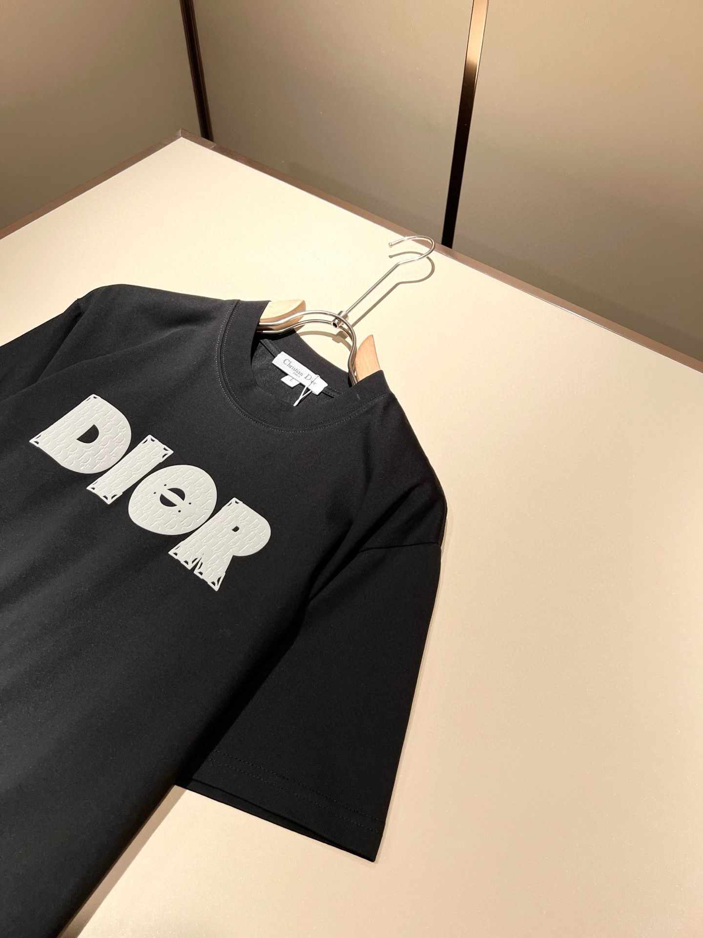 Dio*迪家 2026春夏新款男女同款👫短袖T恤，专柜同步发售！定制专属260克纯棉面料，定制原版工艺螺