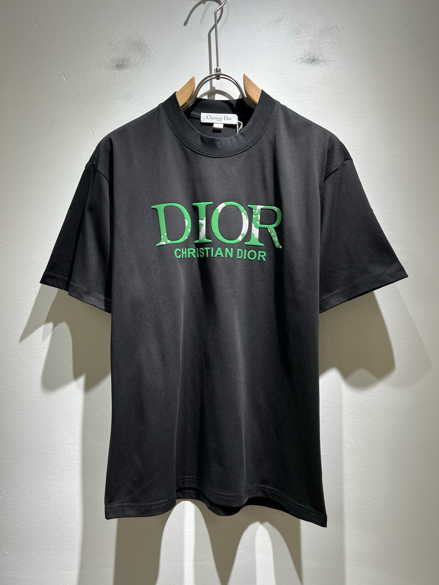 Dio*迪家 2026春夏新款男女同款👫短袖T恤，专柜同步发售！定制专属260克纯棉面料，定制原版工艺螺