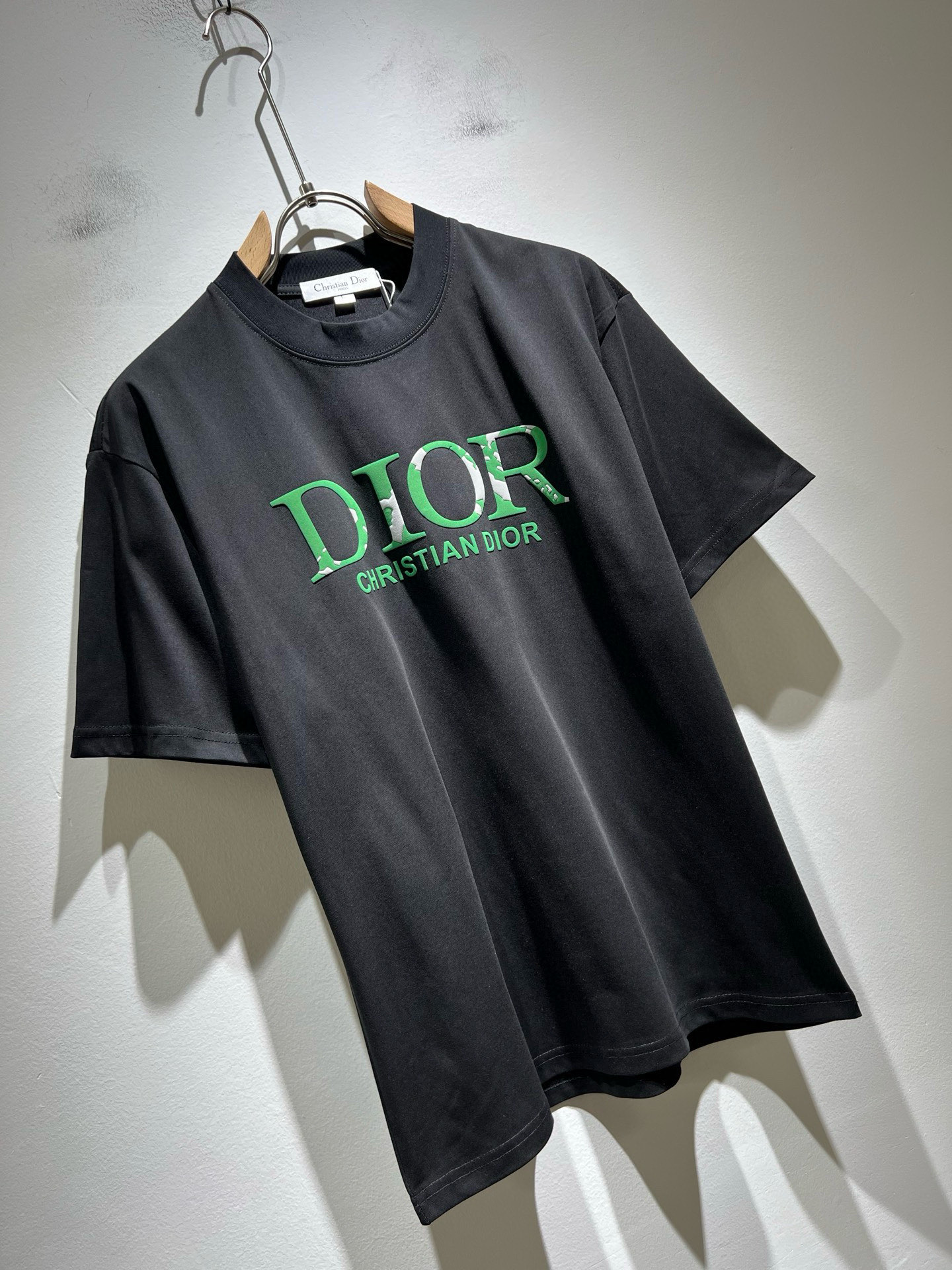 Dio*迪家 2026春夏新款男女同款👫短袖T恤，专柜同步发售！定制专属260克纯棉面料，定制原版工艺螺