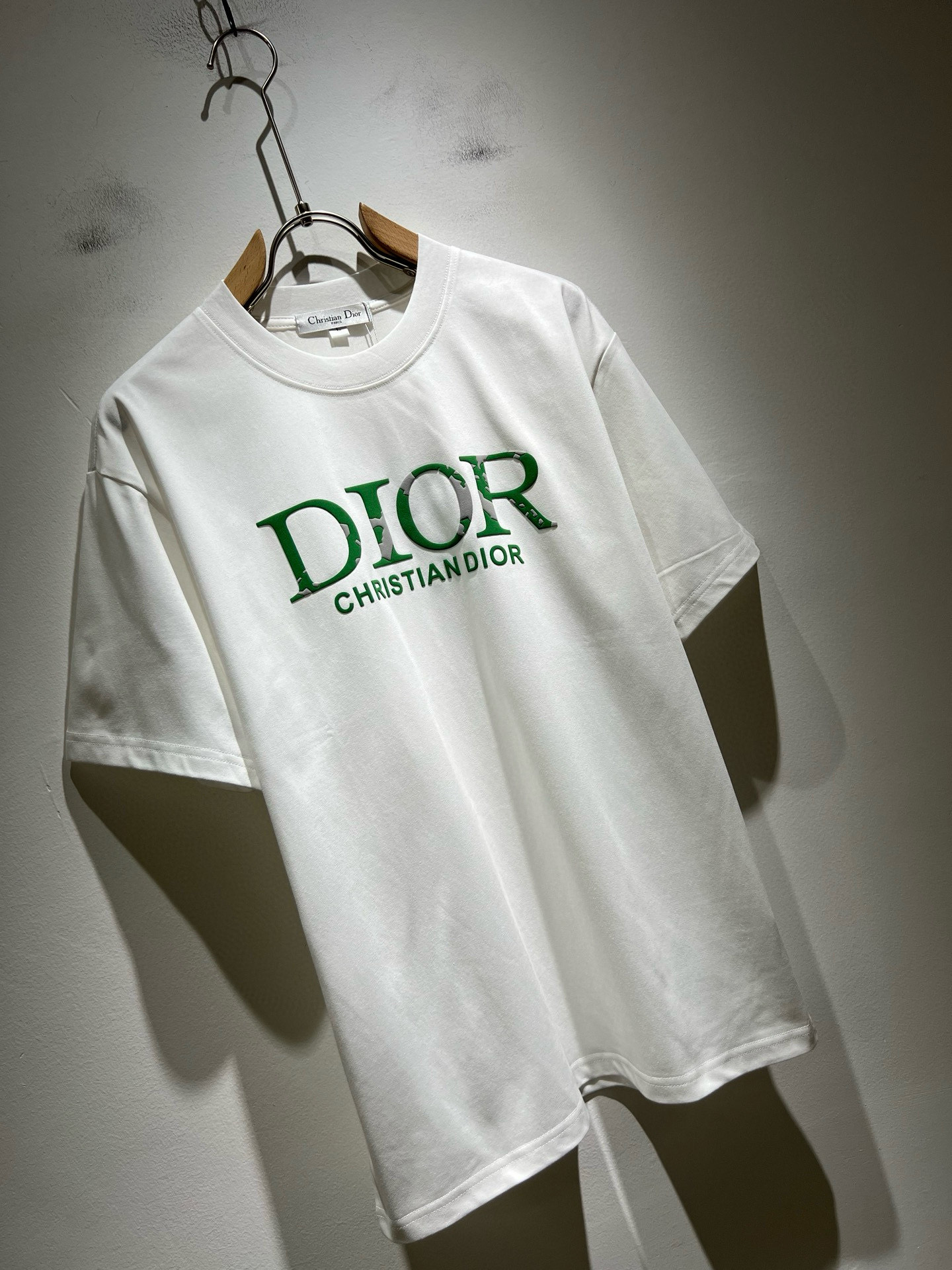 Dio*迪家 2026春夏新款男女同款👫短袖T恤，专柜同步发售！定制专属260克纯棉面料，定制原版工艺螺