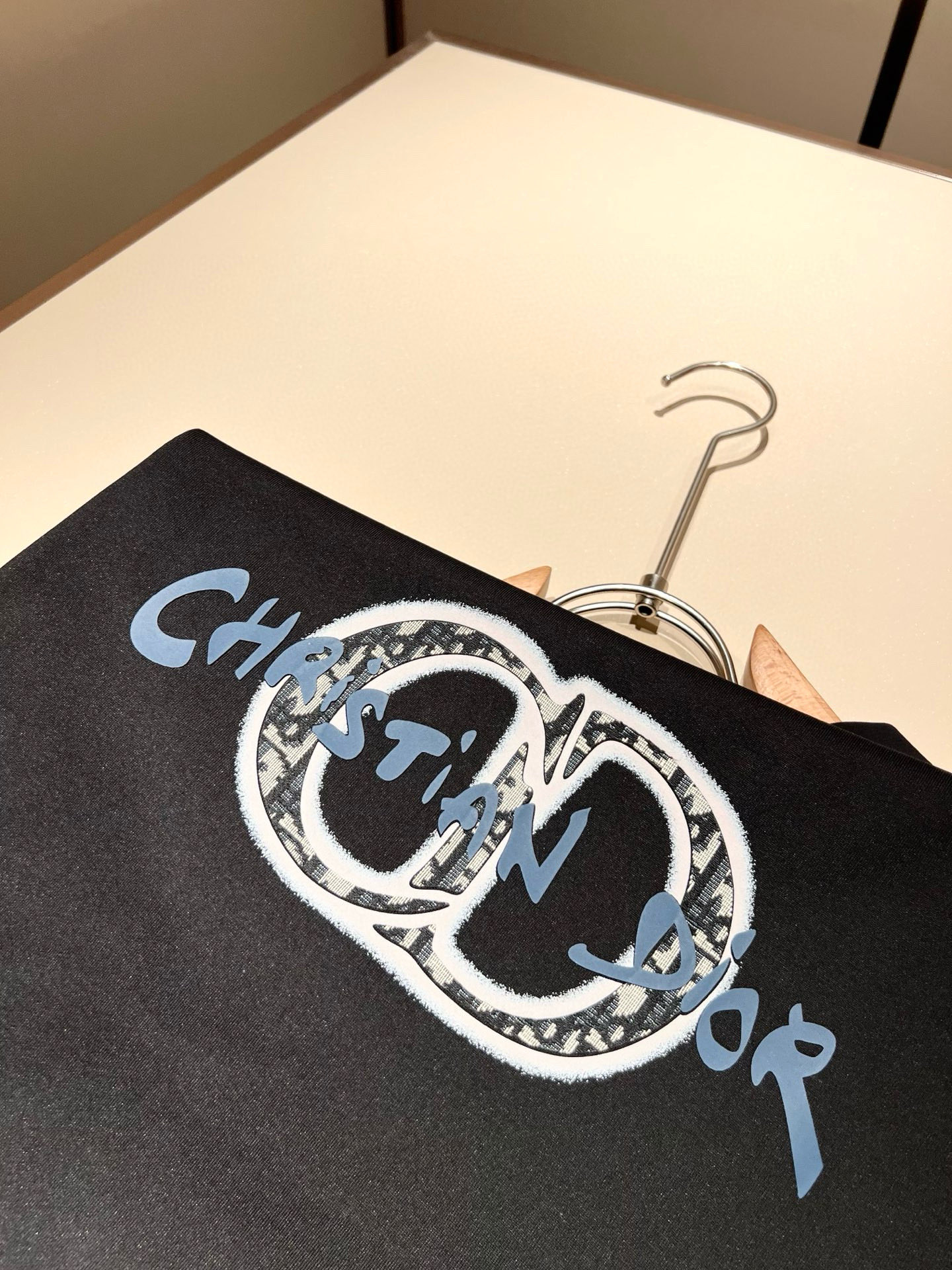 Dio*迪家 2026春夏新款男女同款👫短袖T恤，专柜同步发售！定制专属260克纯棉面料，定制原版工艺螺