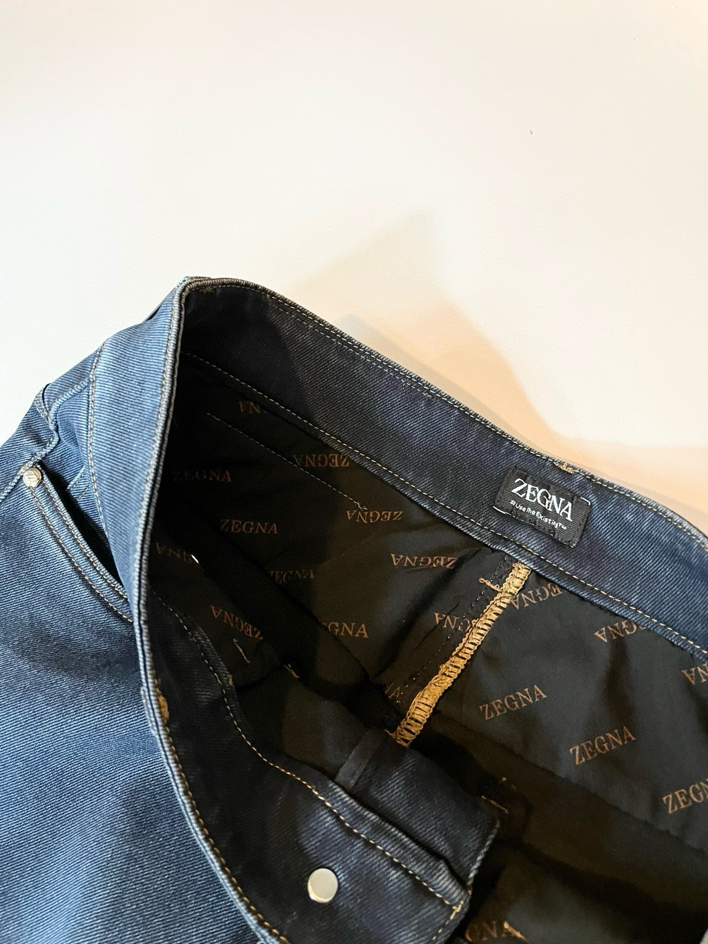 Zegna 杰尼亚 2026春夏新款男士休闲牛仔裤，压轴的渠道货出现了！！柜台同步销售！ 毫不夸张的说，