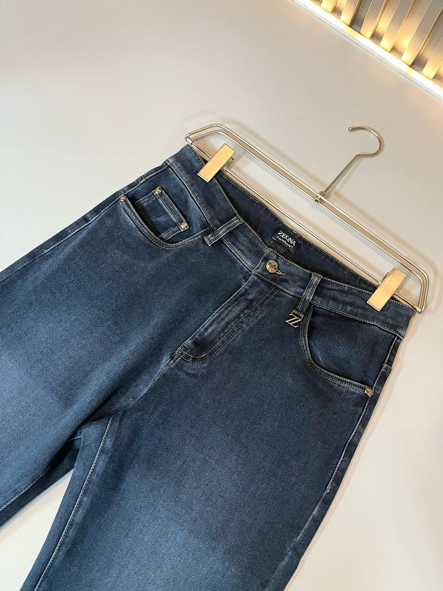 Zegna 杰尼亚 2026春夏新款男士休闲牛仔裤，压轴的渠道货出现了！！柜台同步销售！ 毫不夸张的说，