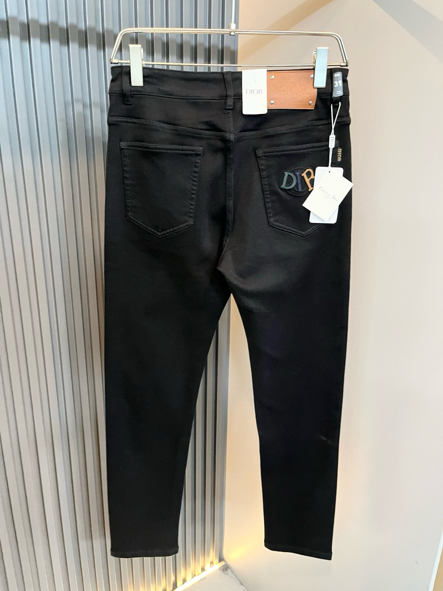 Dio*r 迪家 2026春夏男士水洗小直筒牛仔裤！贸易公司渠道牛货，品相超赞，时尚圈万能的百搭裤王，欧