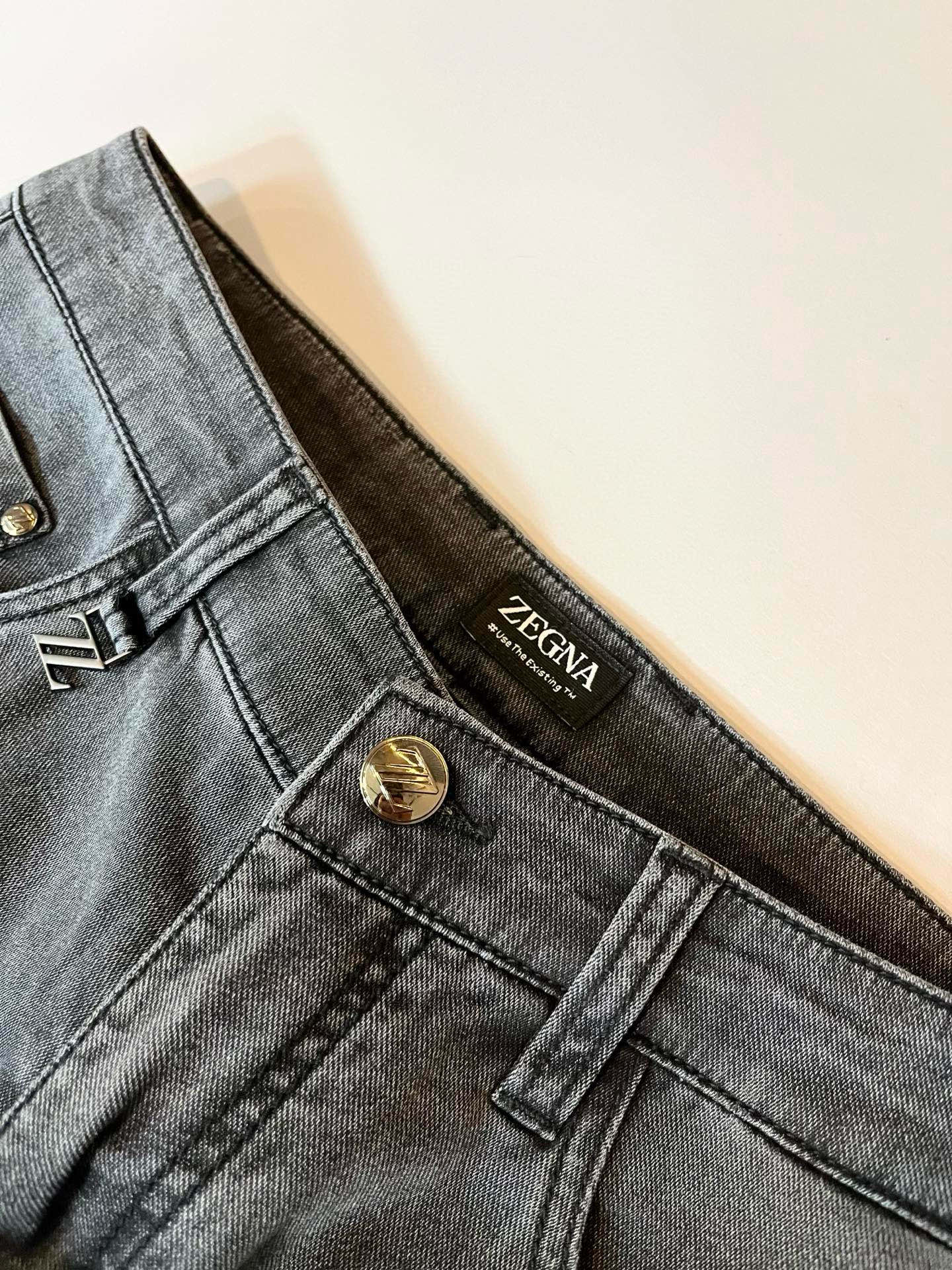 Zegna 杰尼亚 2026春夏新款男士休闲牛仔裤，压轴的渠道货出现了！！柜台同步销售！ 毫不夸张的说，