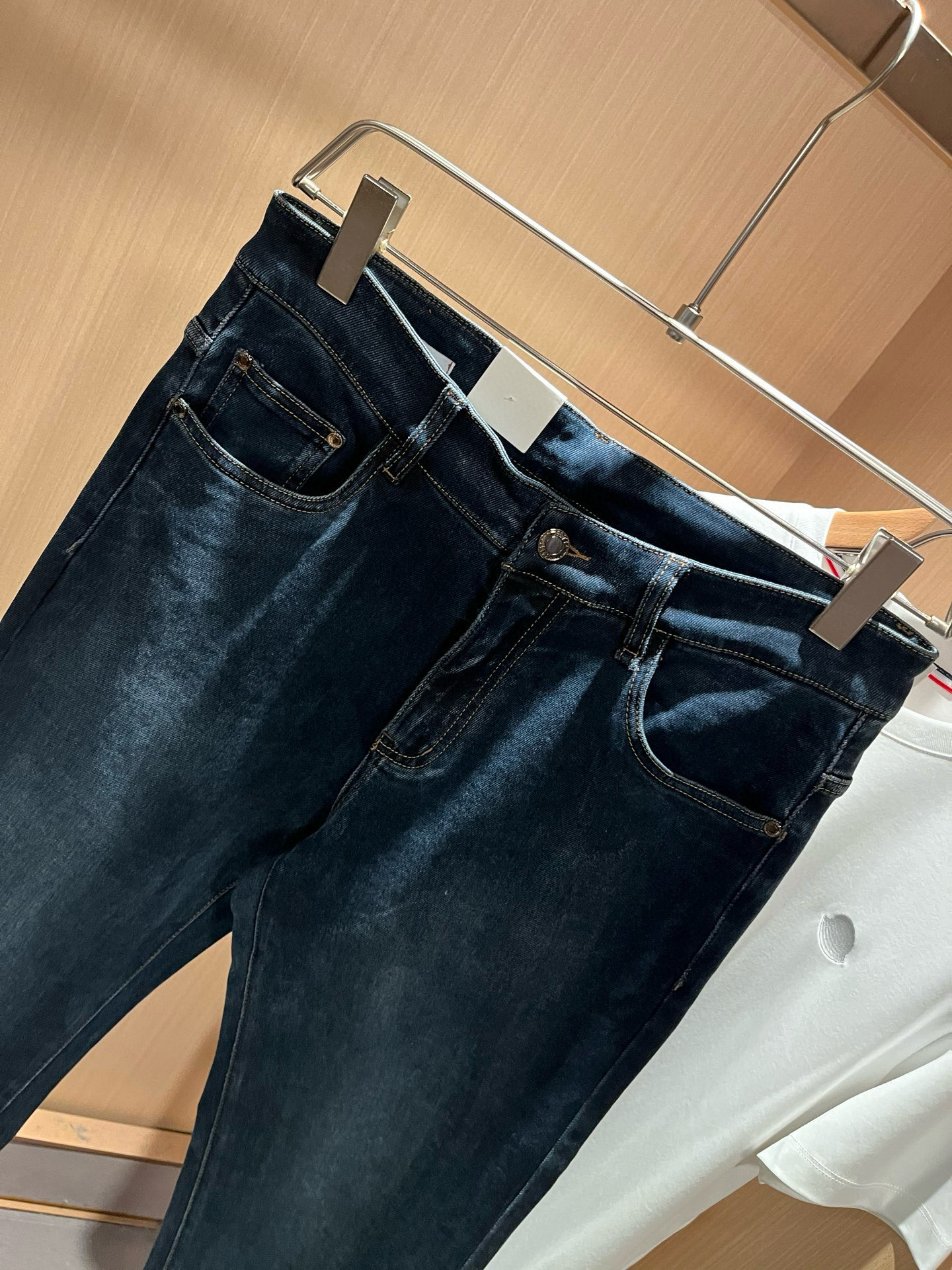 LO*WE/罗*威秋冬新品男士时装款高端休闲裤，香港洋行渠道货，日本原厂出品，纯血统品质，完美延续了LO