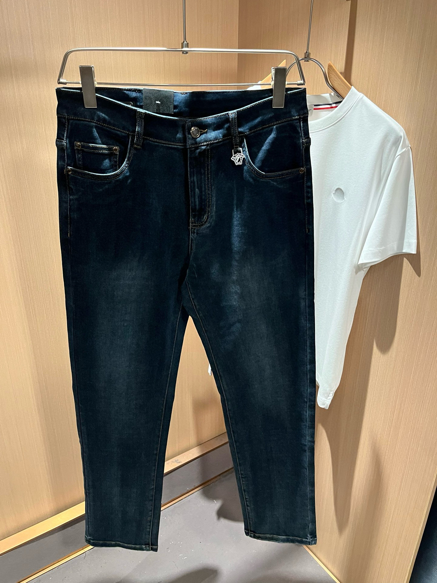 Versa*e范*哲 2026春夏新款经典男士休闲牛仔裤、代工厂出品，出口欧美订单，官柜同步发售！！客供