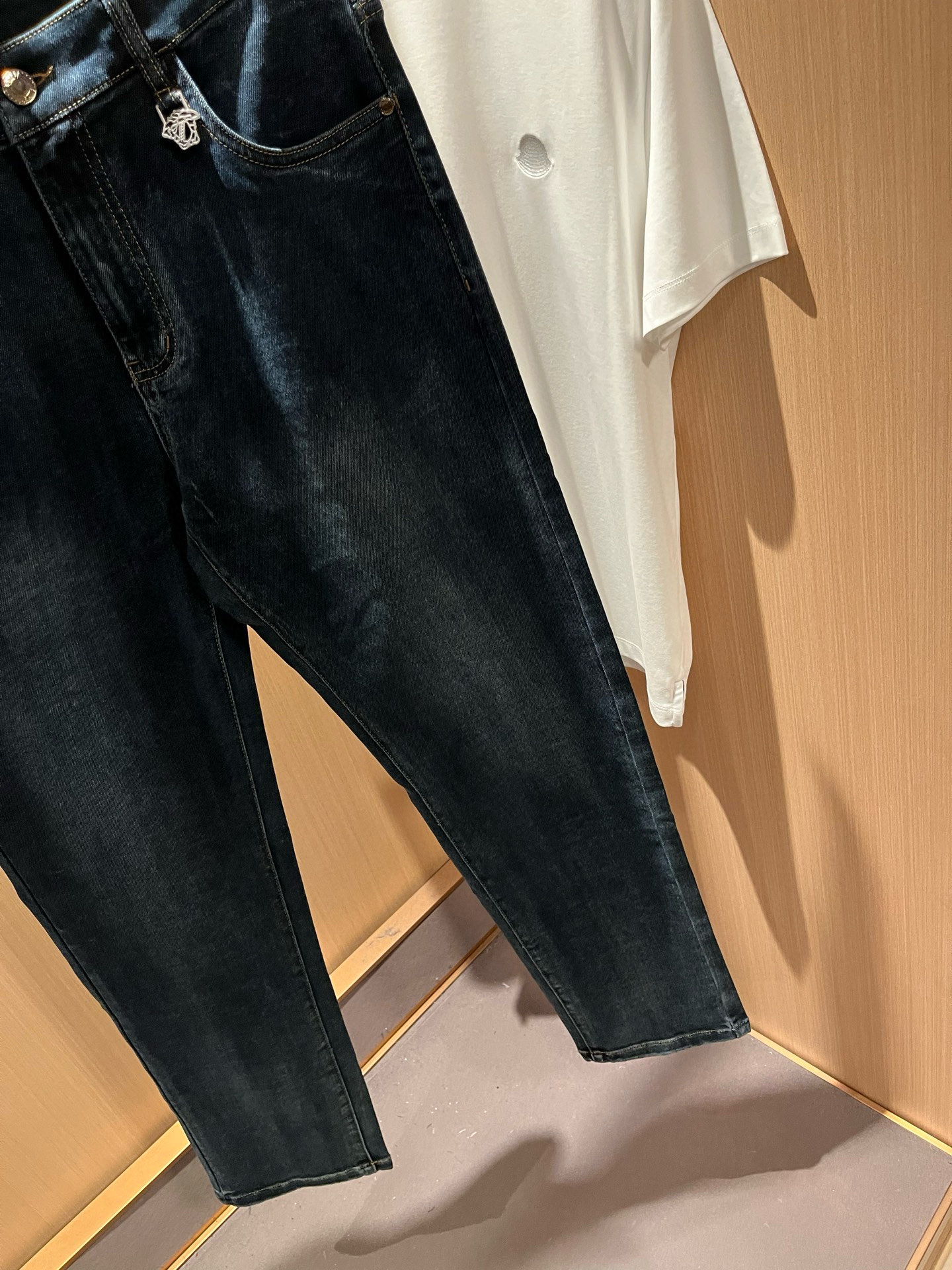 Versa*e范*哲 2026春夏新款经典男士休闲牛仔裤、代工厂出品，出口欧美订单，官柜同步发售！！客供